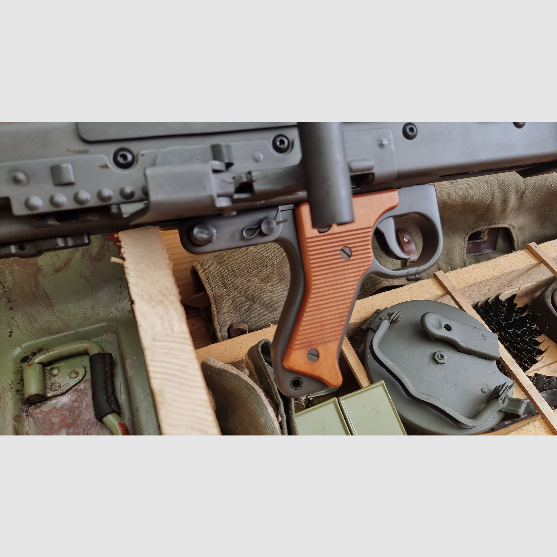 MG 42 Airsoft G&G Vollmetall Schussrate 1200 mit original Kiste und Zubehör 42/53 rar