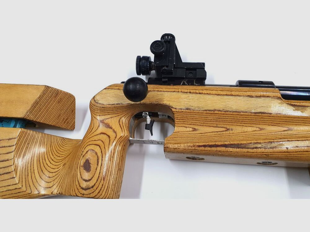 Feinwerbau Mod. 2600 verstellbare Schaftbacke & original Diopter