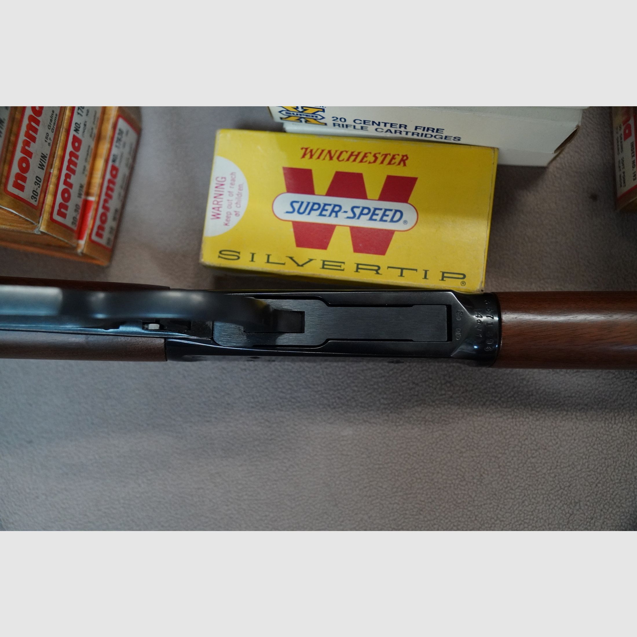Winchester Model 94 Kal. 30-30 mit reichlich Munition