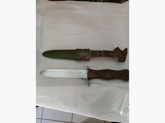BW Bundeswehr Messer alte Art" Hersteller von Robert Klaas 70 Jahre