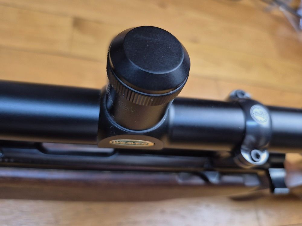 Wspaniały zestaw karabinu precyzyjnego Anschütz model MATCH 54 wersja 1407 – 22LR – Luneta Weaver CT36 Micro Trac 36 x 40 z diopterem i tunelem Anschütz (3 irysy!) – Ciężka lufa – Ochrona komory + Ochrona zamka + Walizka! Top zestaw! TBE+++, zdjęcie 28 z 53