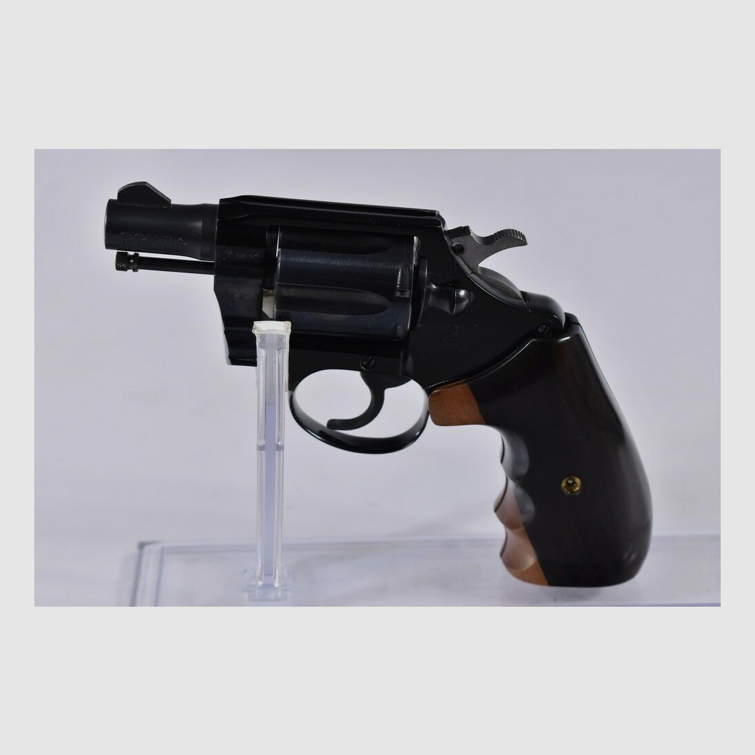 Colt	 Cobra