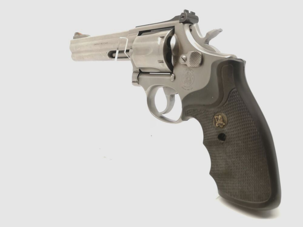 Smith & Wesson	 686-3