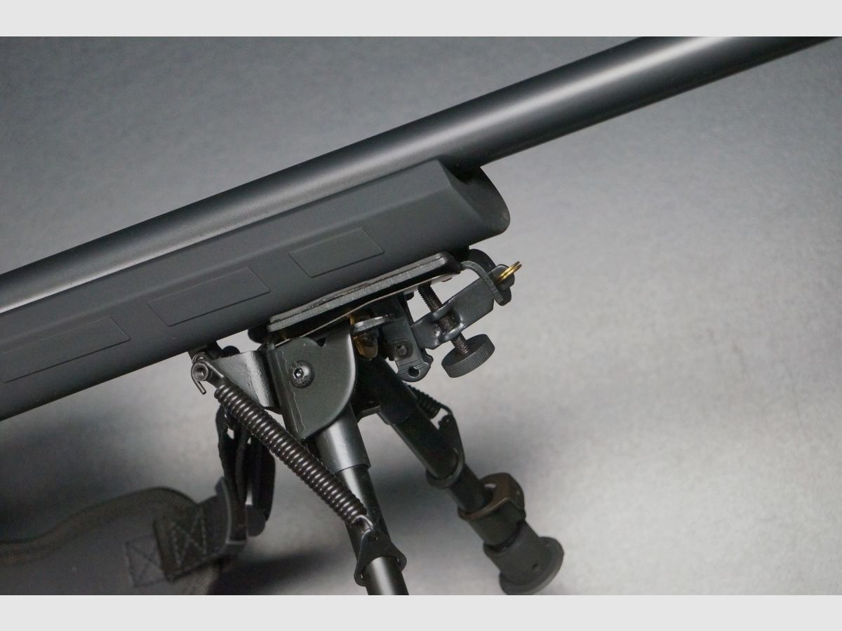 CZ 457 Varmint 22 LR incluant lunette et silencieux, image 3 sur 9