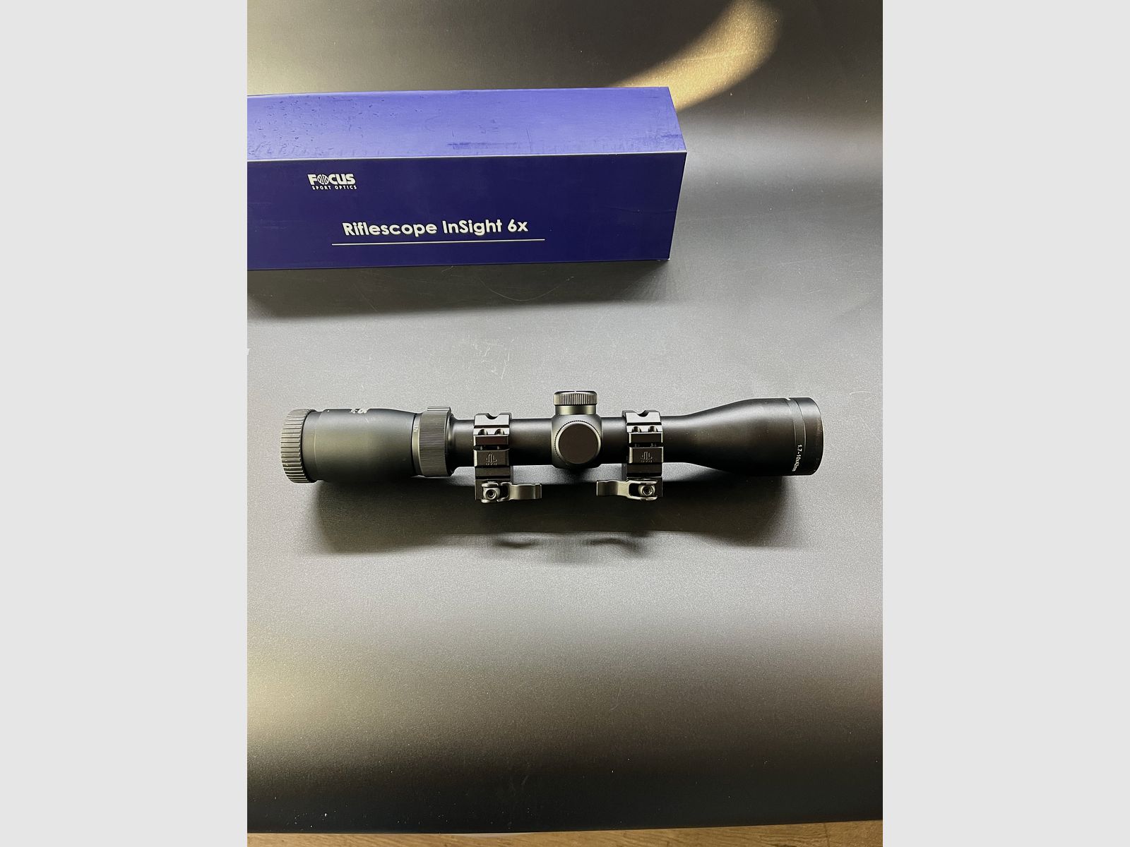Aussteller FOCUS In Sight 1,7-10x42 #4 30mm mit Ringmontage 110573