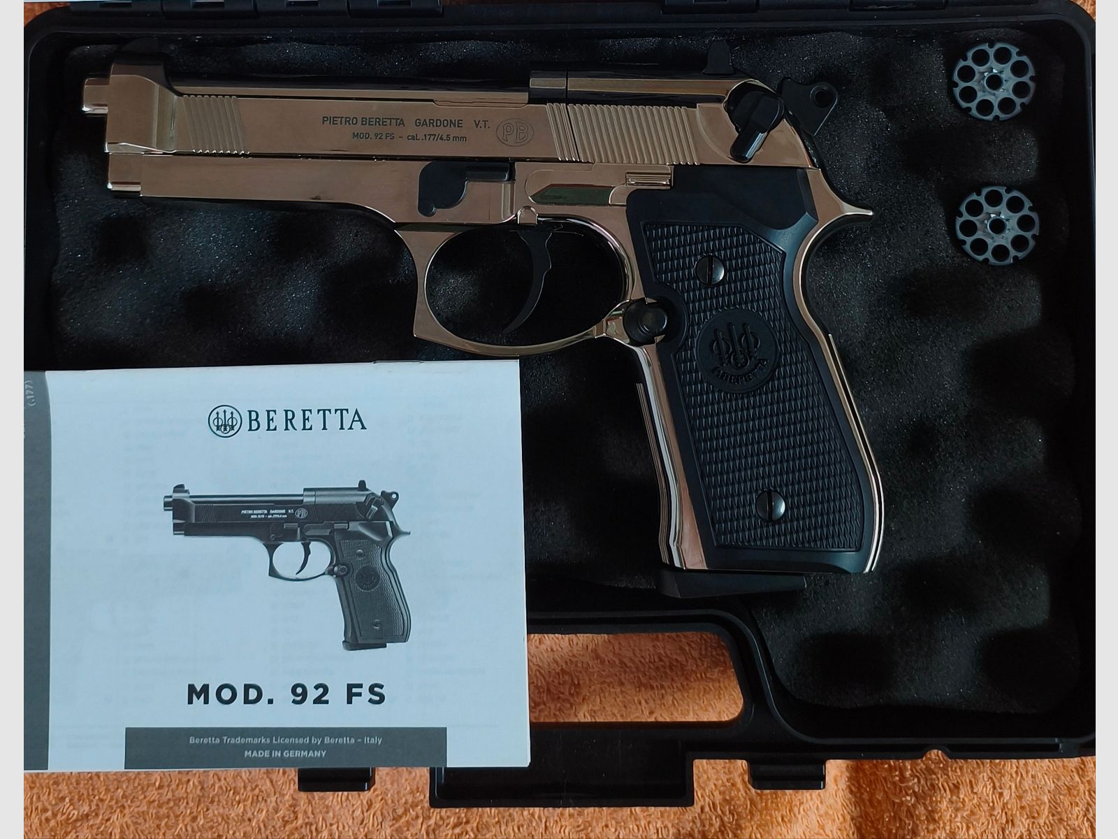 Beretta 92fs co2 Cromo