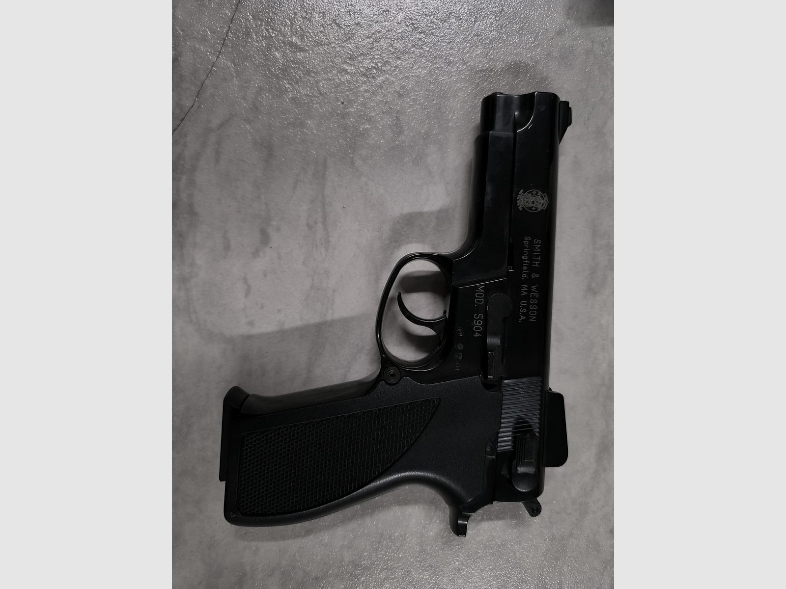 Smith Wesson 5904
