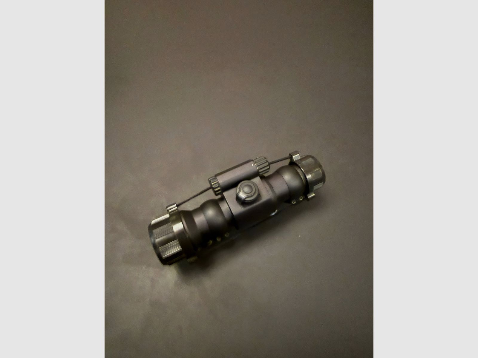 Aimpoint Leuchtpunktvisier 9000 SC mit Blaser Sattelmontage