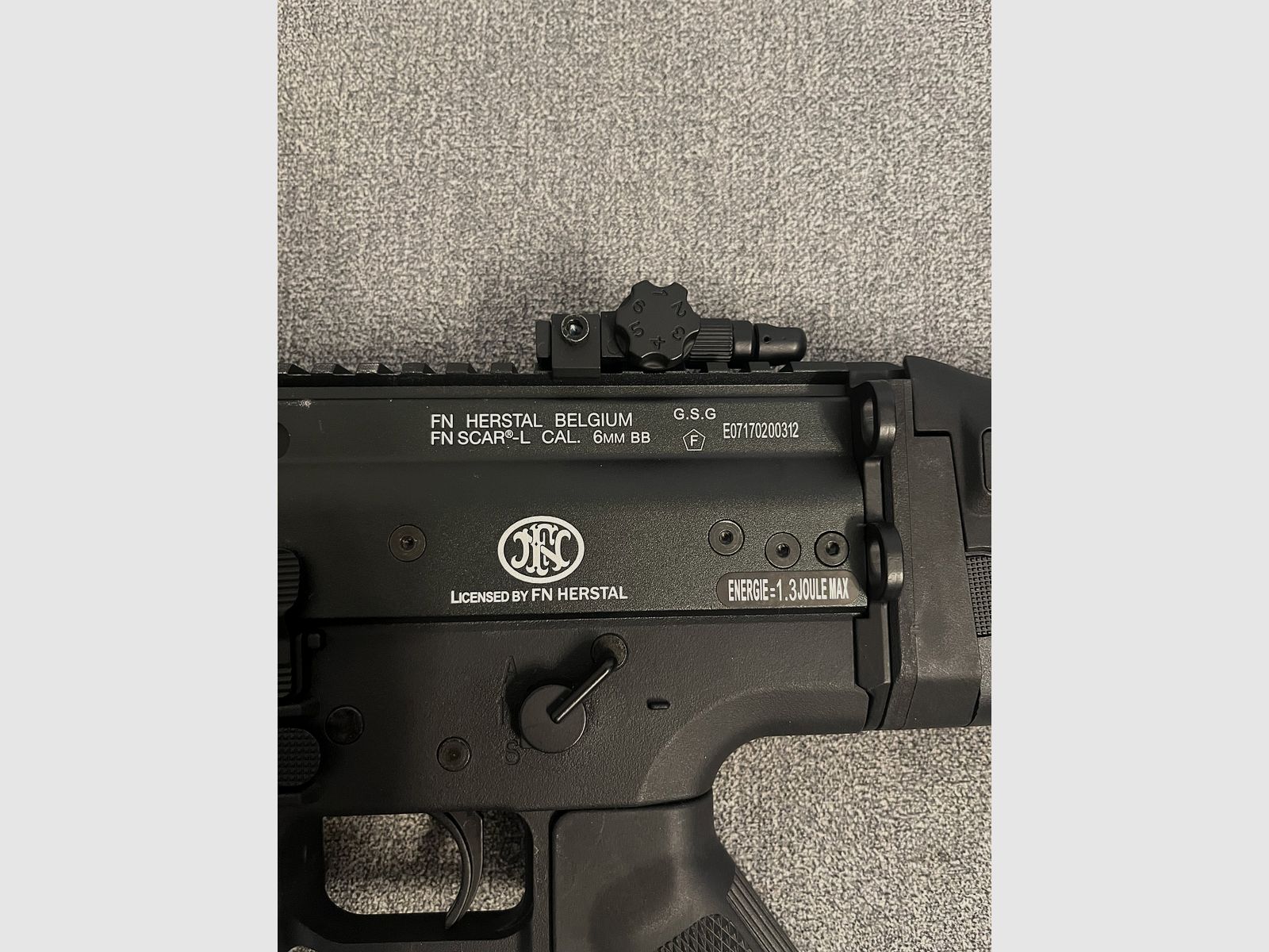 FN SCAR L S-AEG - Set completo - 1,3 julios, 6 cargadores, punto rojo y maletín! A partir de 18 años