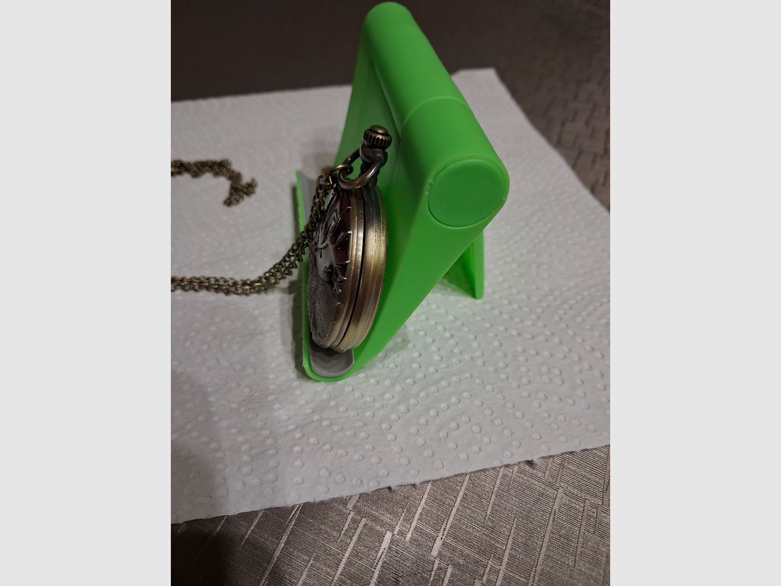 Taschenuhr mit Jagdmotiv 