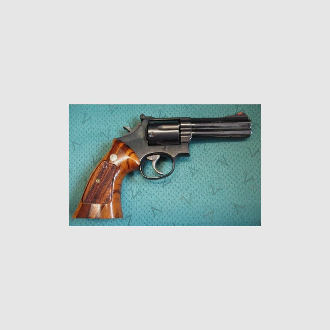 Revolver Smith & Wesson 586 (erste Serie) 4 Zoll .357 mag aus Sammlung 586