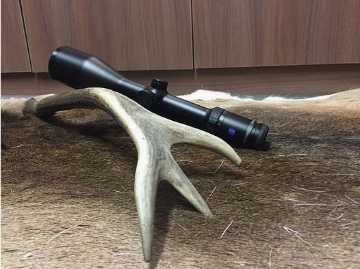Zeiss Victory HT 3-12x56 M, met rail
