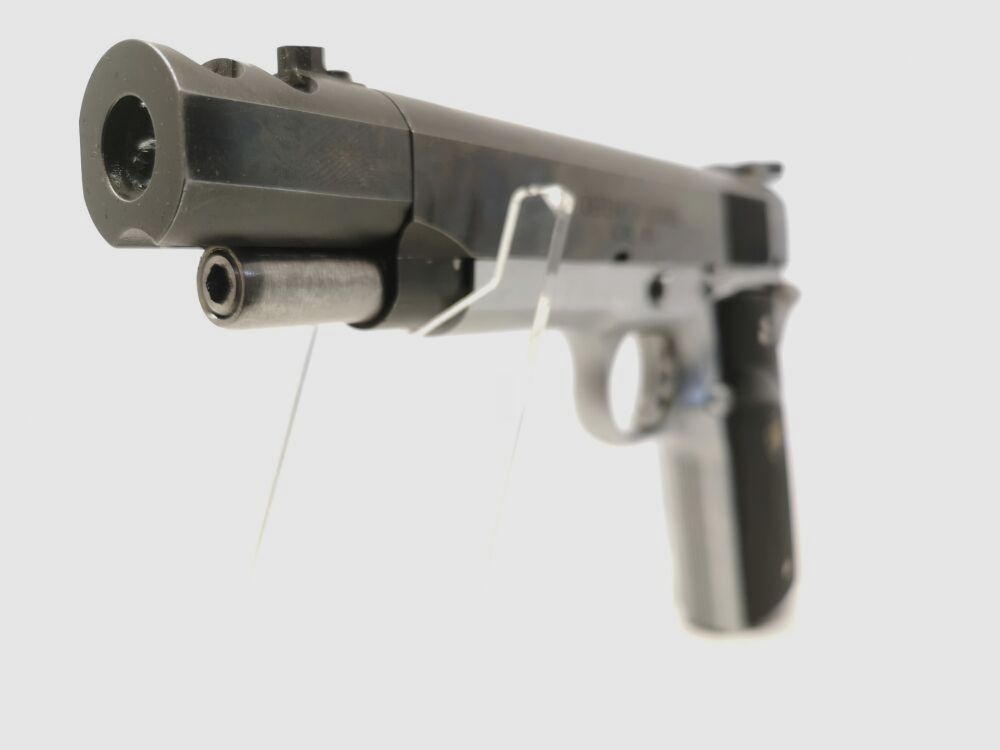 Springfield 1911 A1 Defender