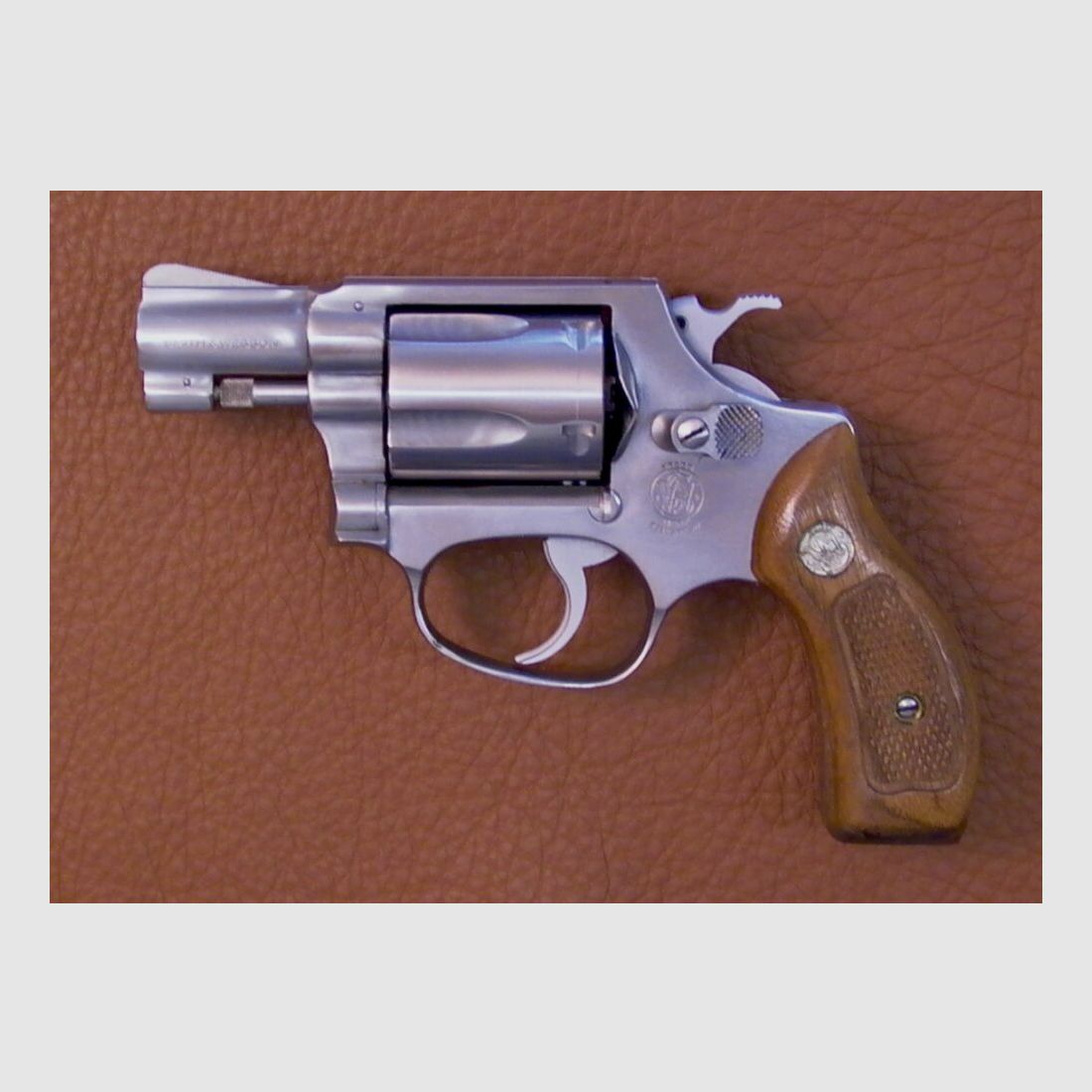 Smith & Wesson 60