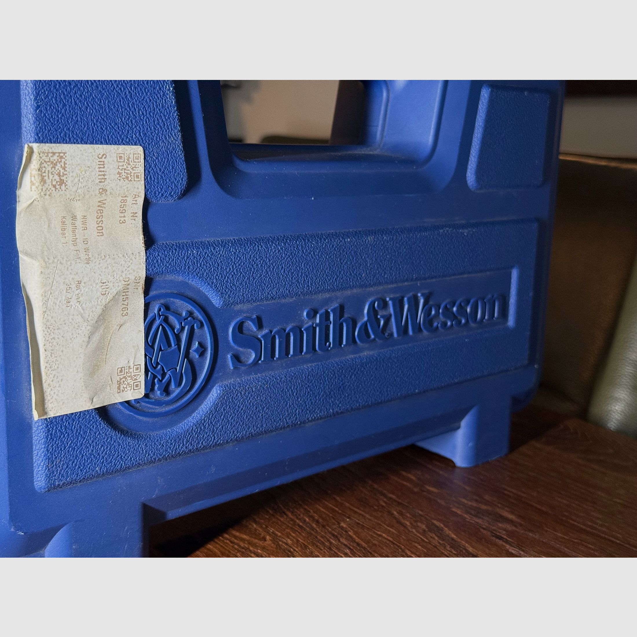 Smith & Wesson 586 Revolver aus 2022 in .357 Magnum/.38 Special
