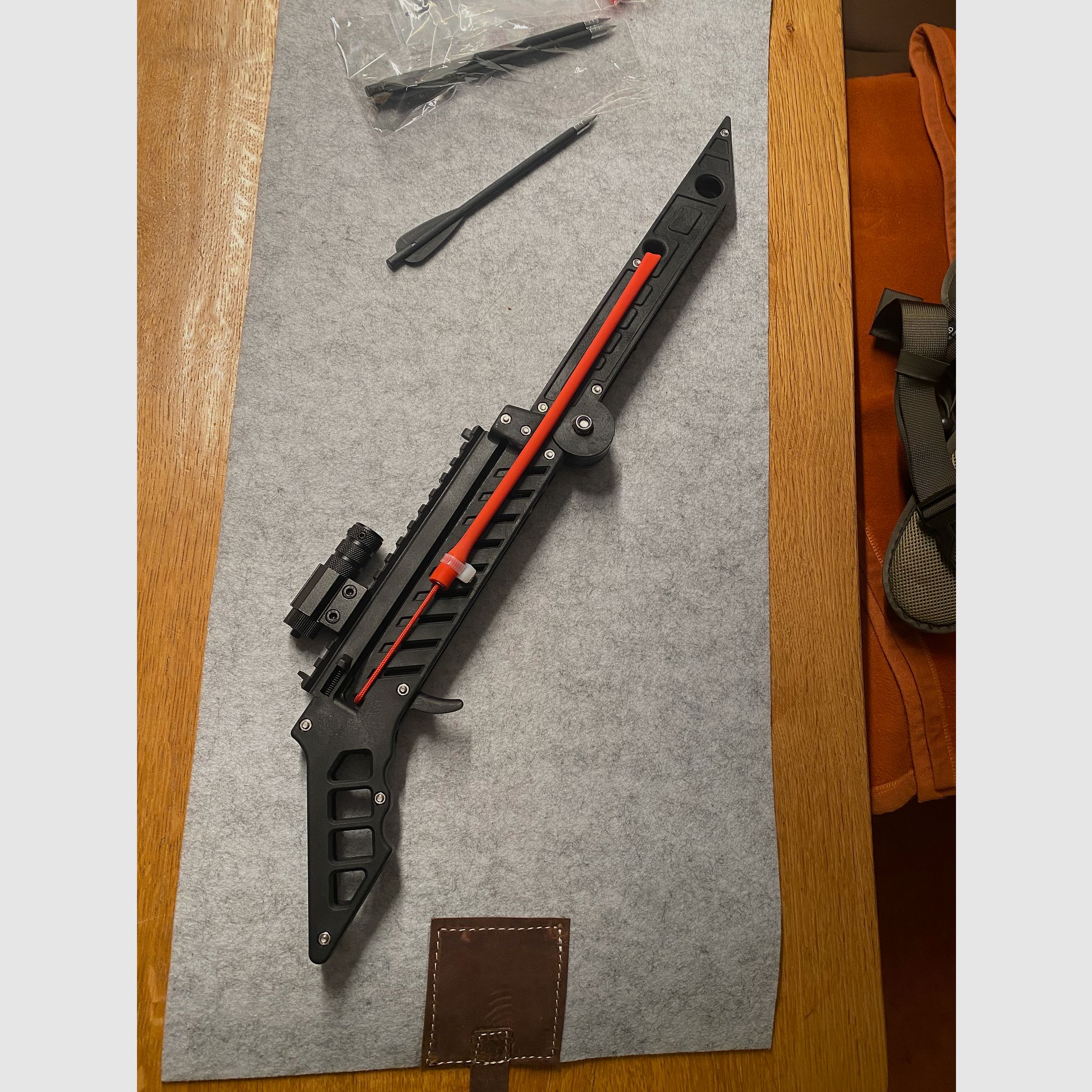 Arco e fionda pieghevoli