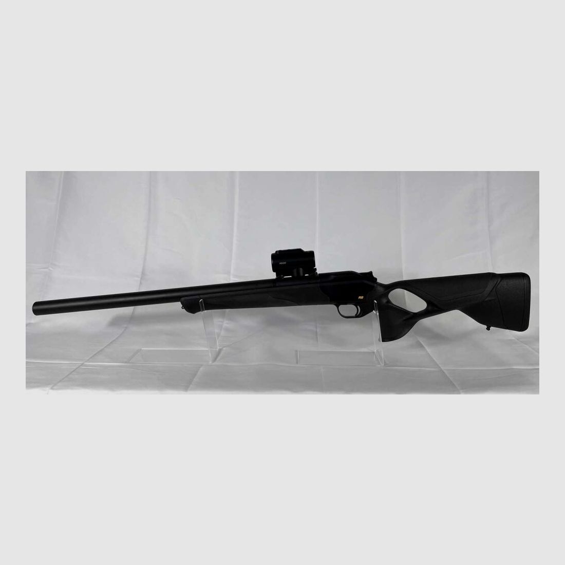 BLASER BLASER R8 Ultimate Silence LL 42 cm 8x57IS + Blaser RD20 Rotpunktvisier