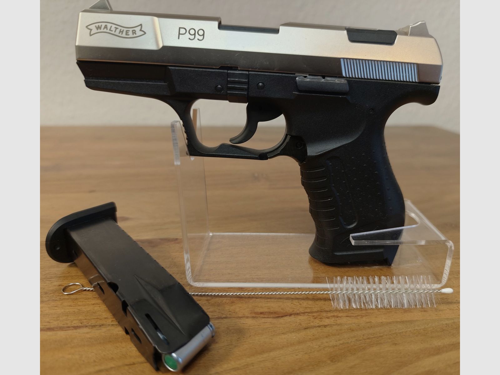 Wather P 99 Nickel kal. 9mm PTB 762 w stanie nowym