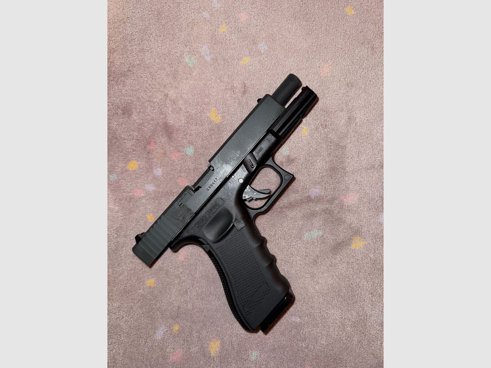 Pistolet Glock 17 Gen5 Co2 (4,5mm) Pakiet