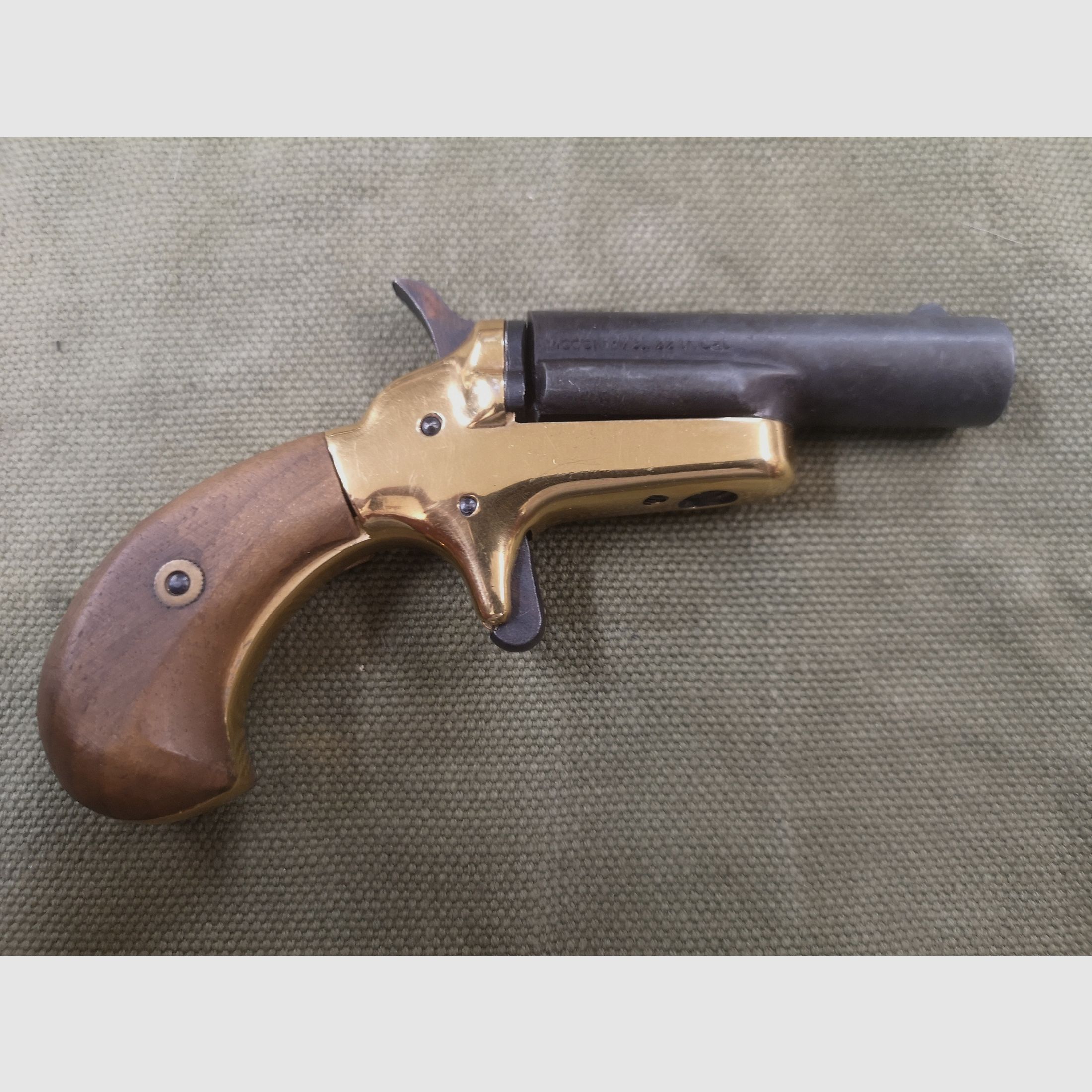 Derringer Eusta 1873  Kaliber: .22lr/.22lfb
