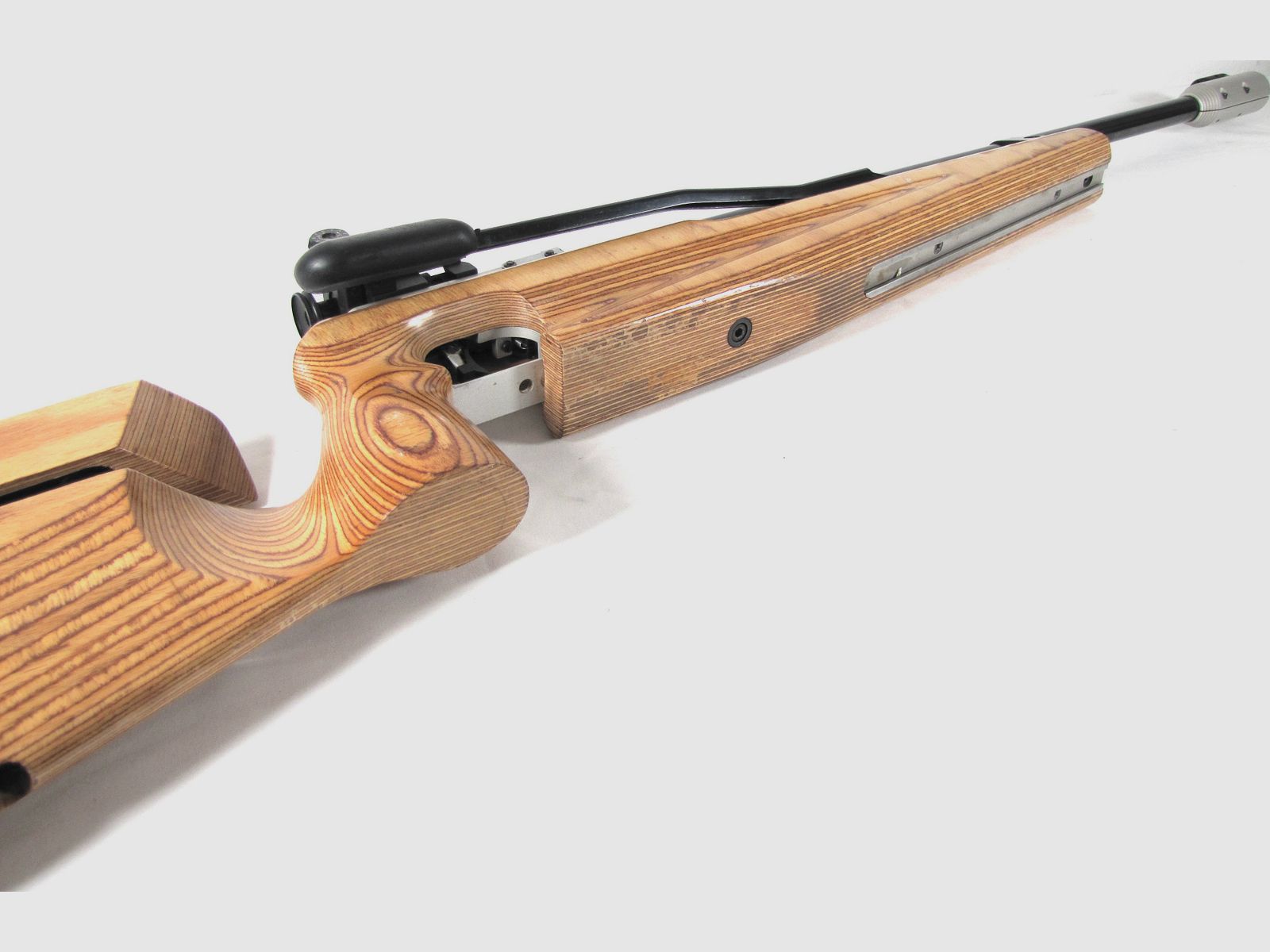 Rifle de aire de la marca Feinwerkbau, modelo 600