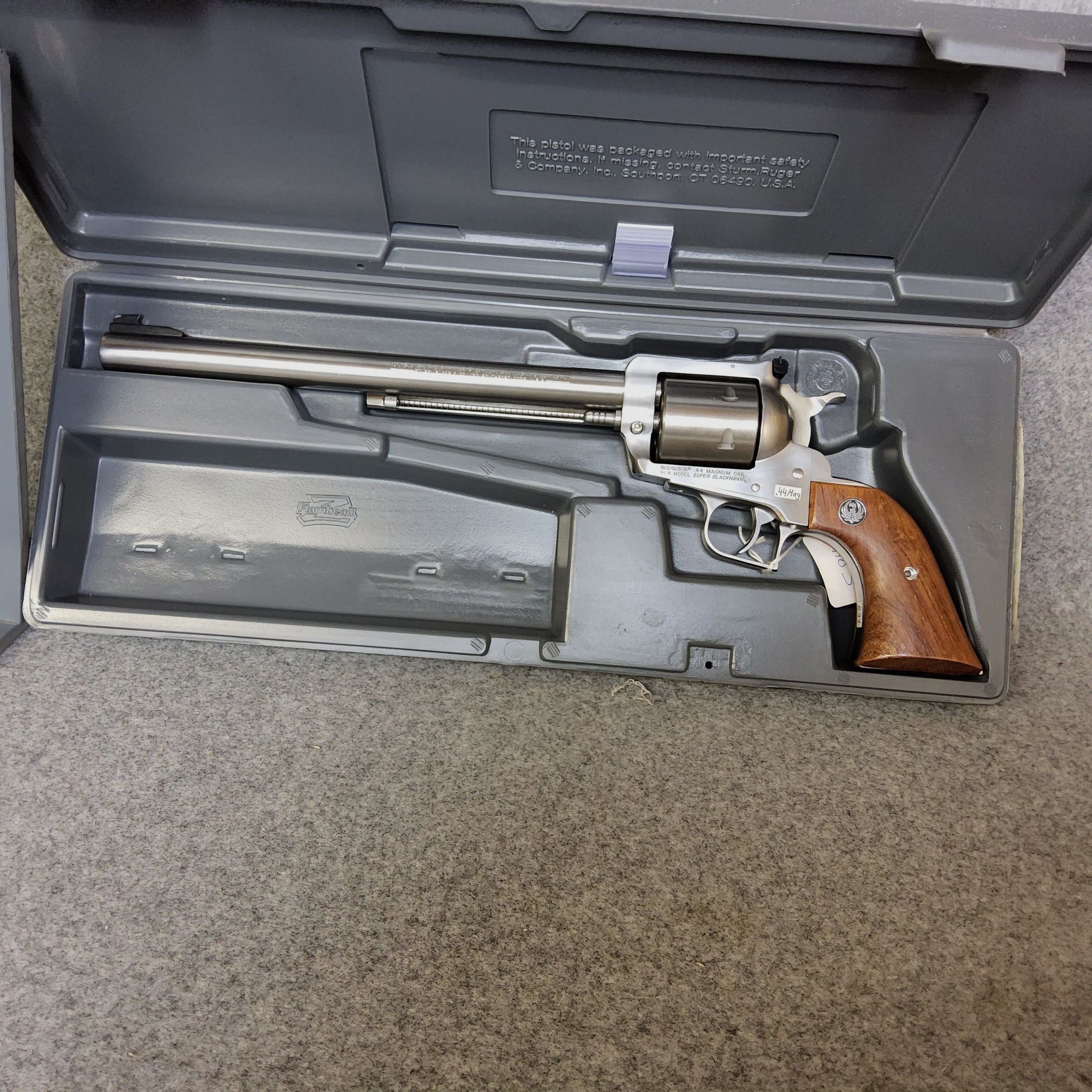 Ruger Nuevo Modelo Super Black Hawke