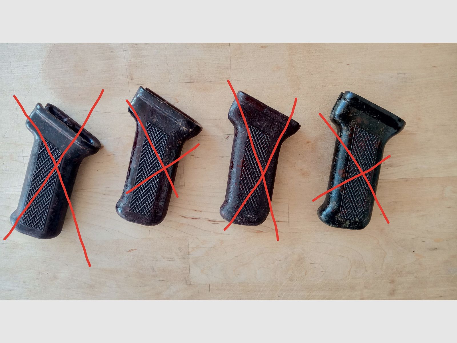 Rumänische AKM-Griffe aus Bakelit besser als der russische Griff / auch für AK74 AK-100 / Yunker / Cybergun 47