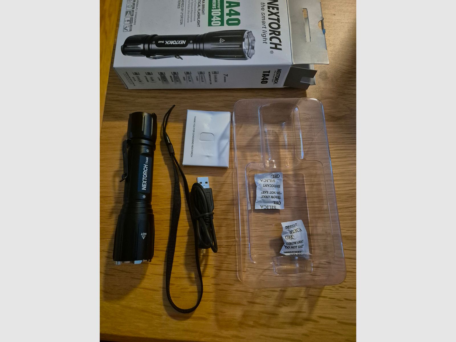 Nextorch TA40, Lampe de poche tactique