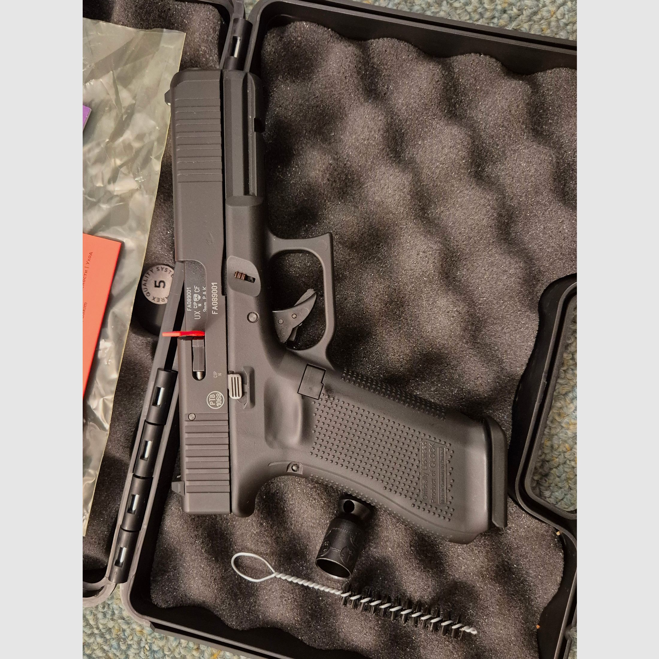 Glock 17 Gen5 9mm Pak