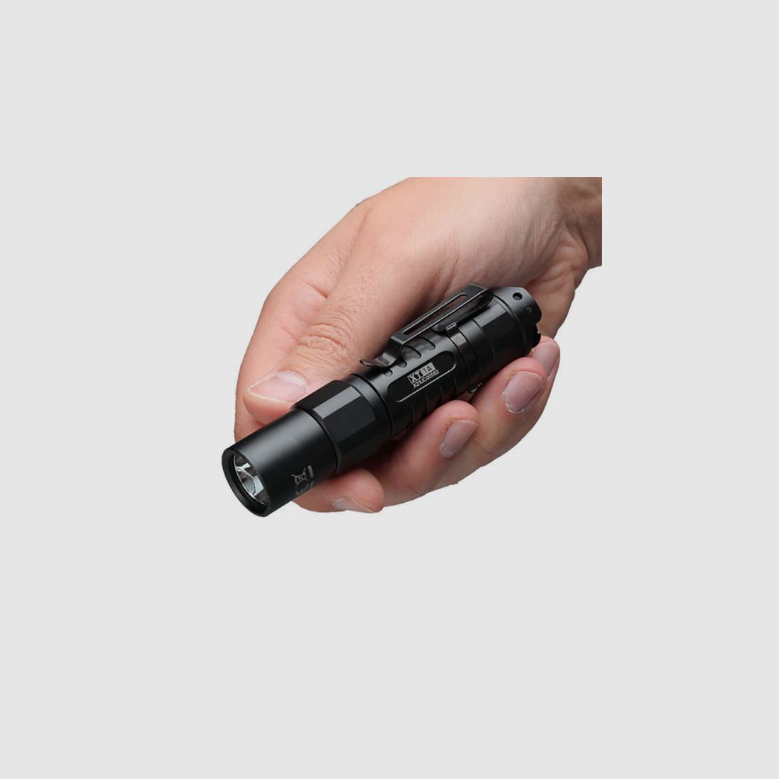 LED flashlight XT1A, 1,000 lumens (including battery), image 2 of 12