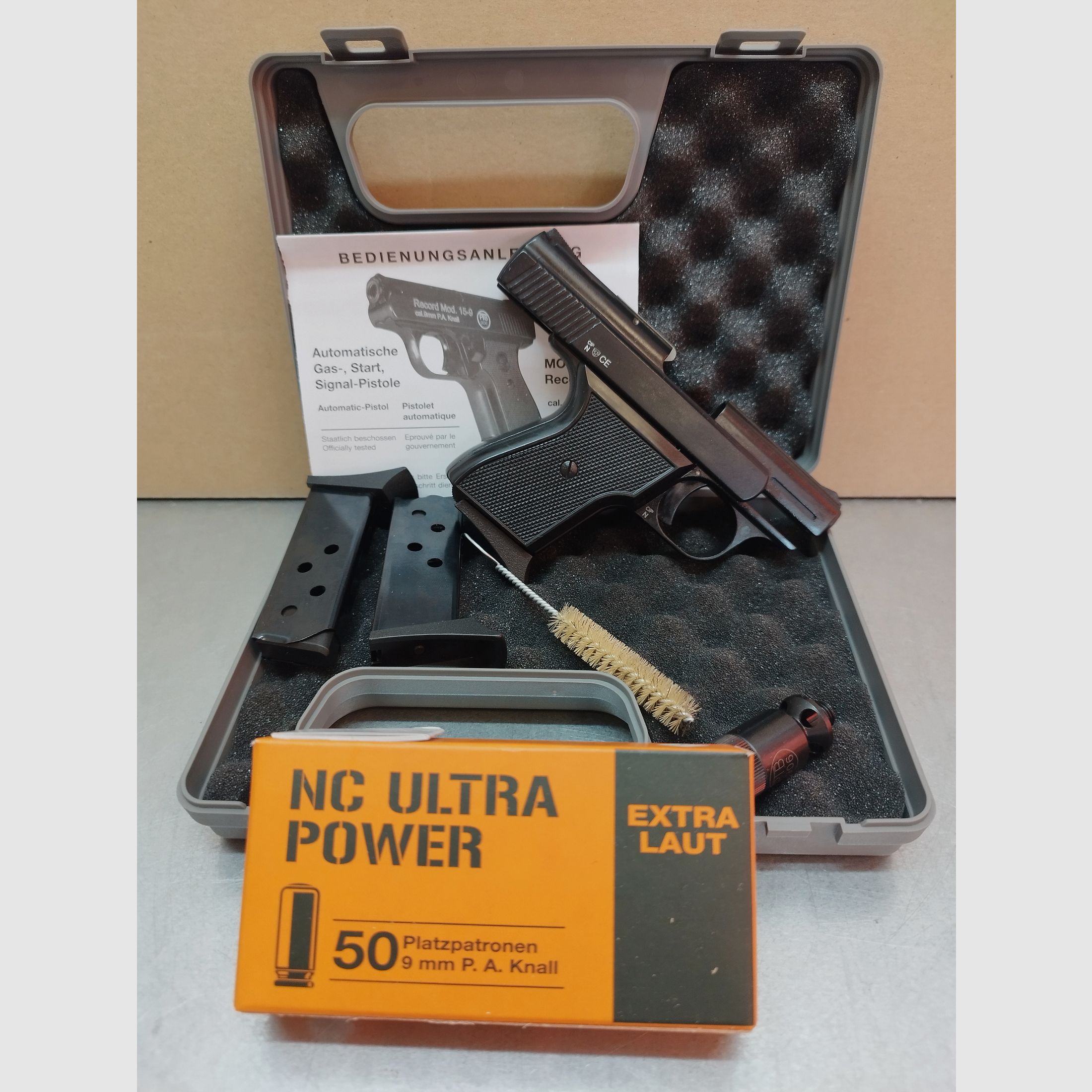 Record Mod. 15-9 Schreckschuss Pistole 9mm brüniert Silvester Set !!Neuware!!