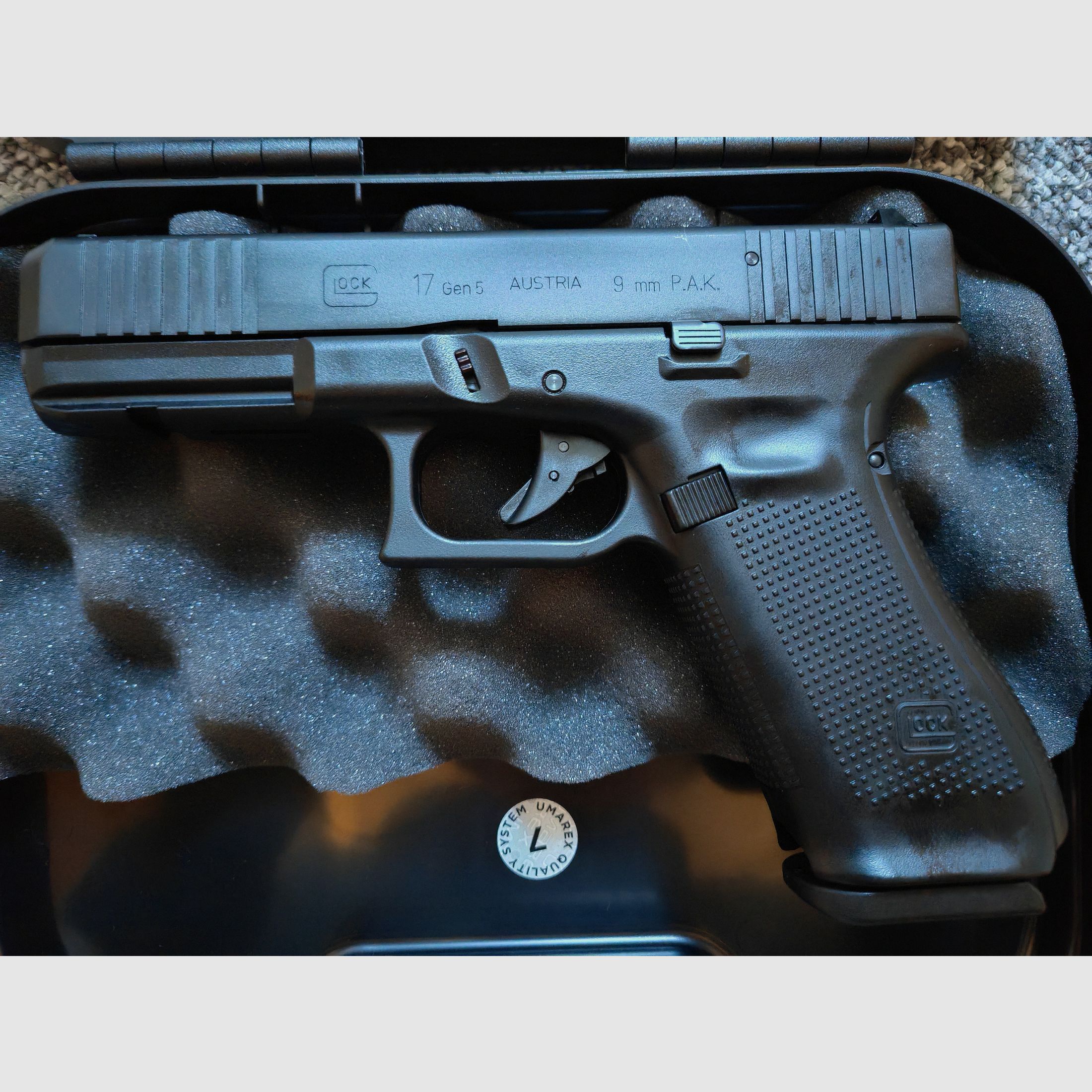 GLOCK 17 Gen 5 SV | 9mm P.A.K. blank firing | PtB: 1068 | NEW & OVP