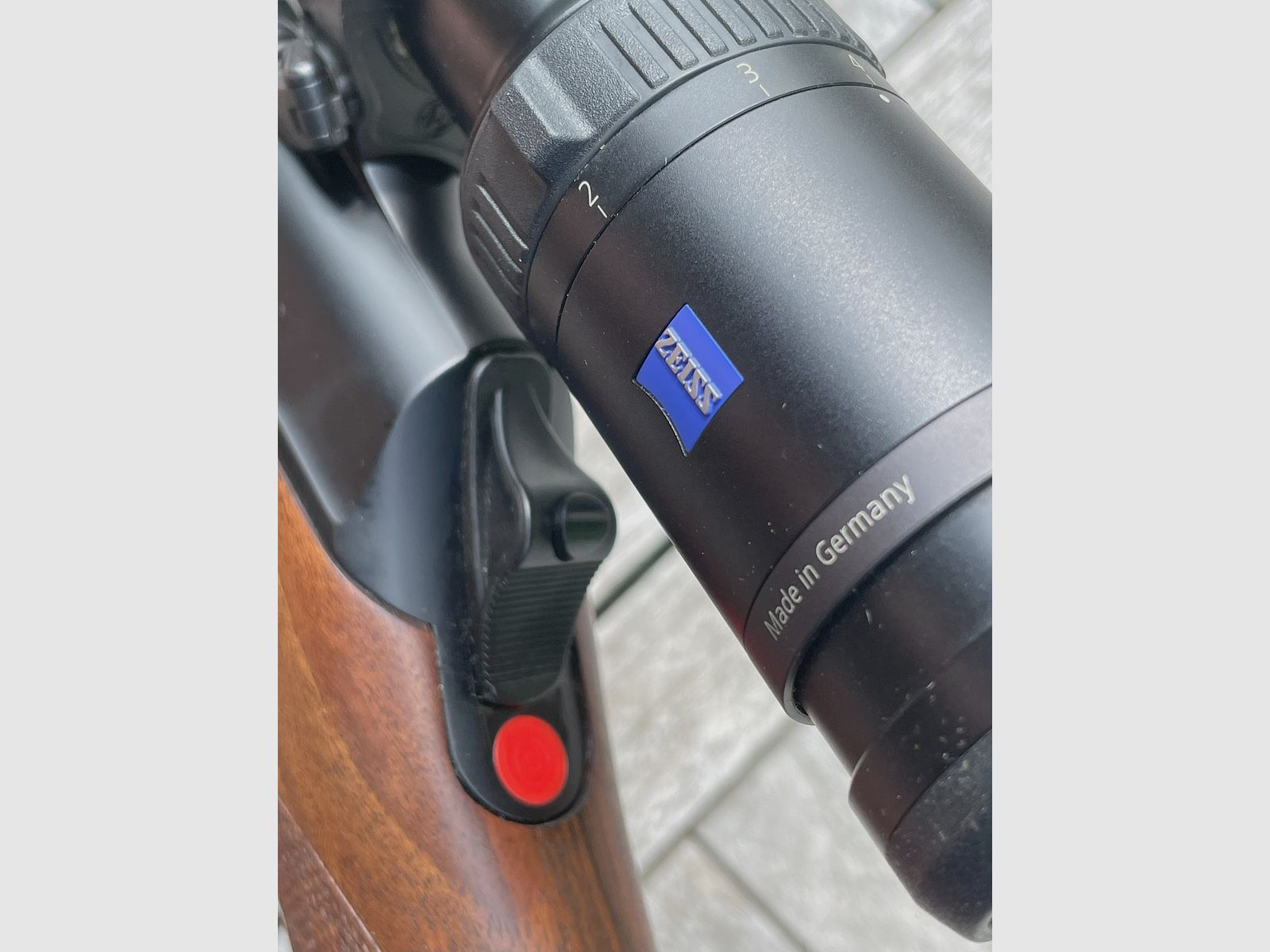 Sauer S303 Elegance 9,3x62 mit Zeiss Victory HT 1.1-4x24 und Munition