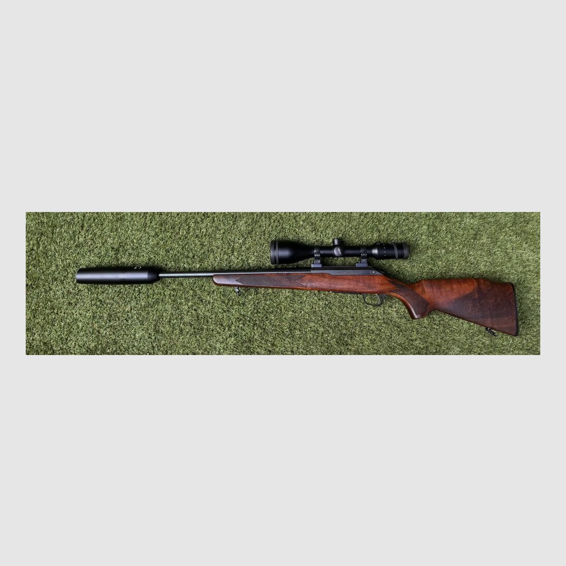 Tikka 590 mit ZF und Schalldämpfer .308Win
