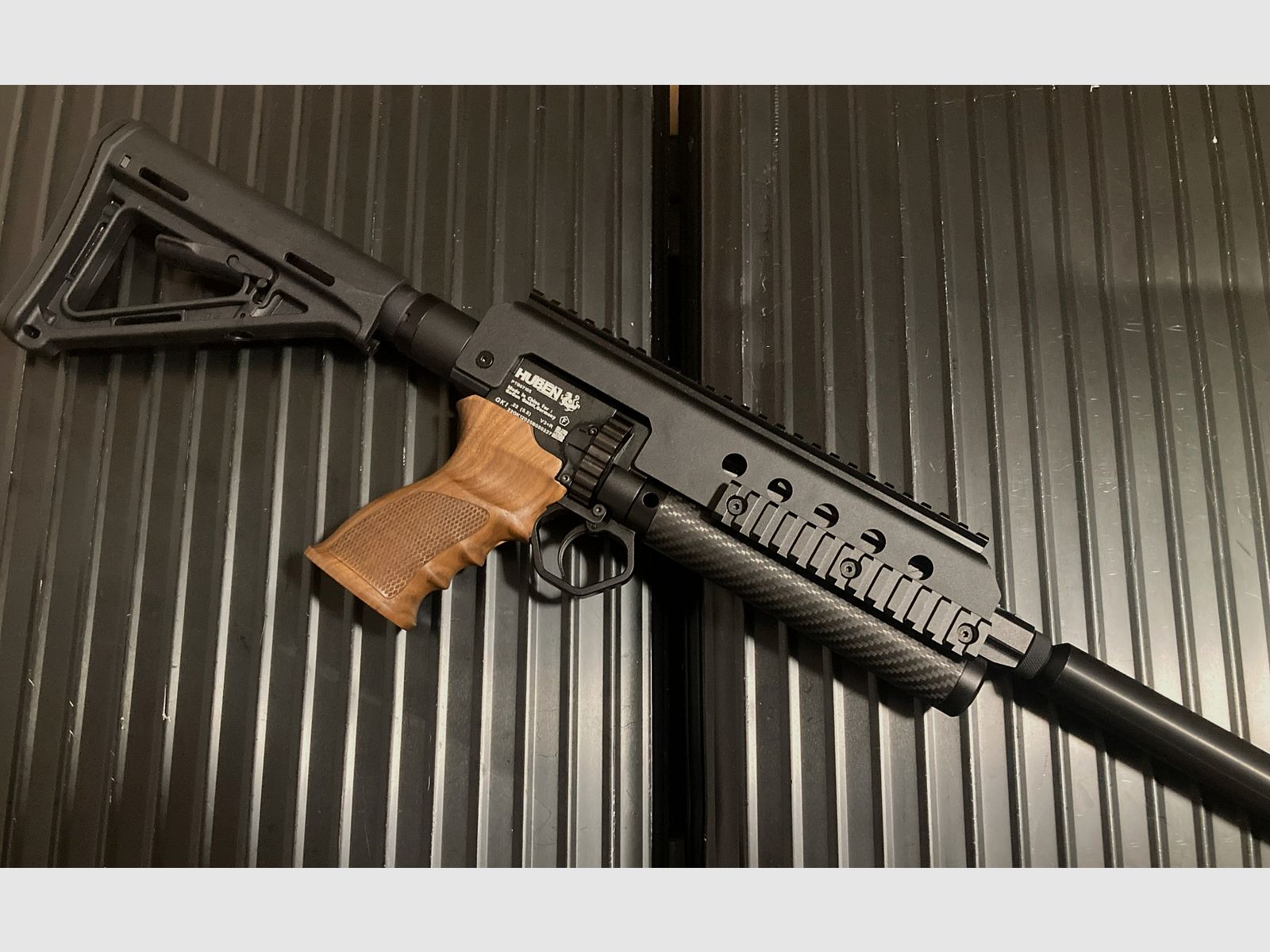 Huben GK1 Karabiner Umbau mit Aluminium-Gehäuse und AR15-Schaft längen/höhenverstellbar Neuwertig!