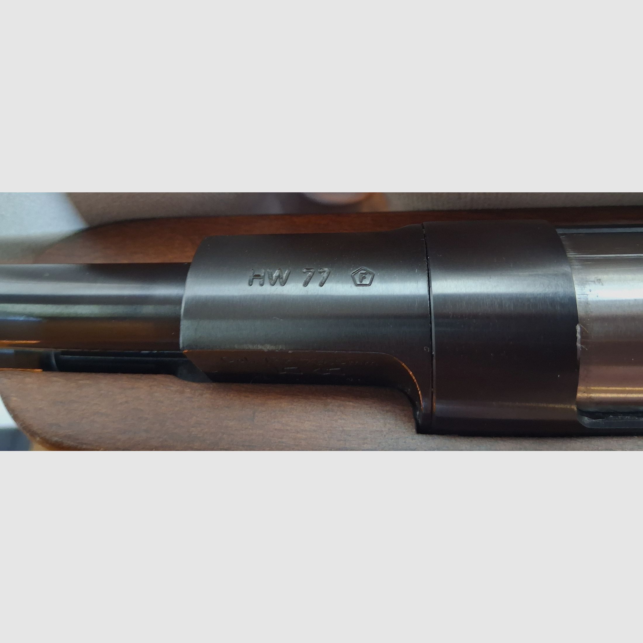 Luftgewehr Weihrauch HW 77 - das Unterhebelspanner-Druckluftgewehr HW77 für Profischützen Weitschussgewehr sehr stark mit F-Zeichen Frei ab 18 Kaliber 4.5mm 0.177