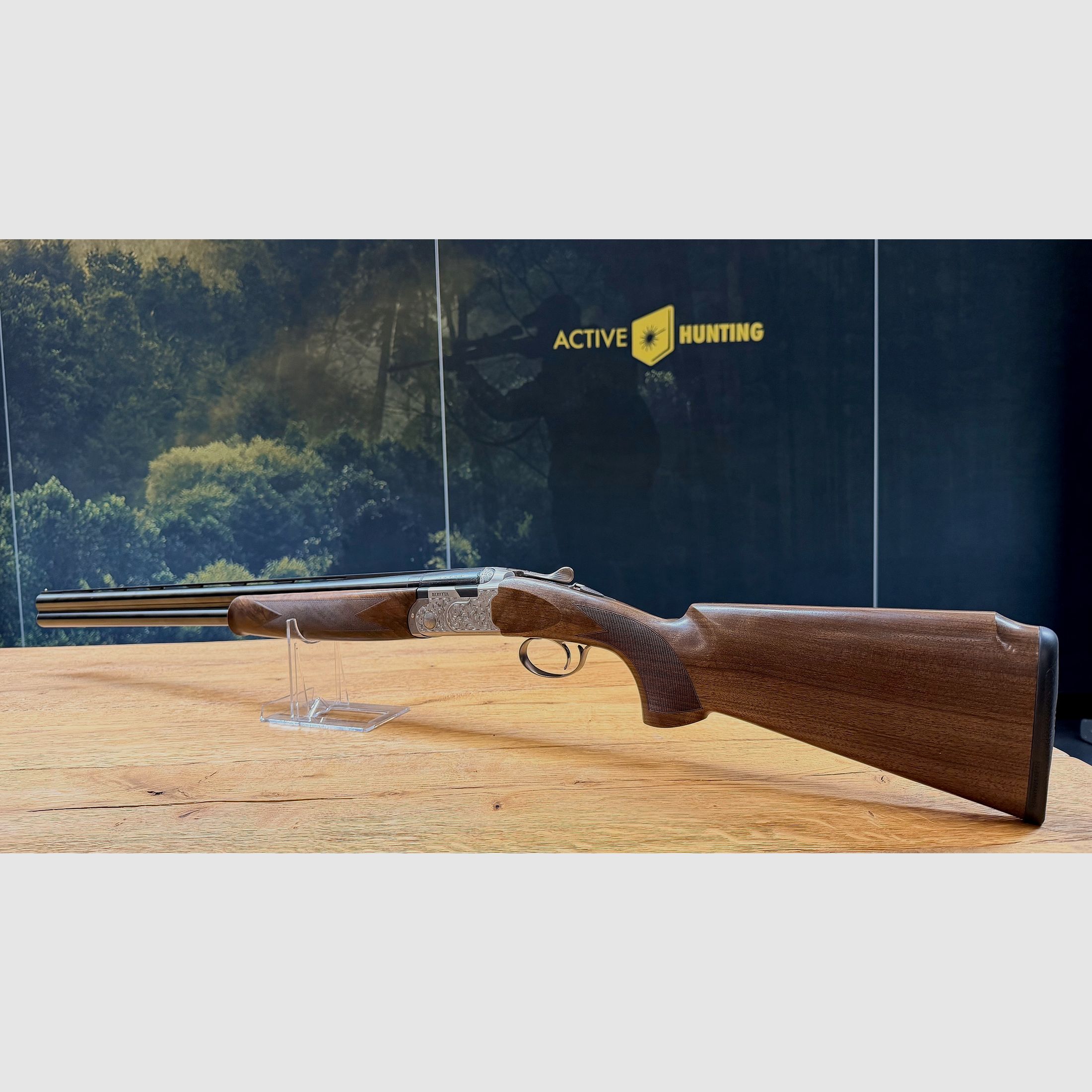 Beretta 686 Silver Pigeon 1 Vittoria hunting over-and-under shotgun / 12/76 / barrel length 71cm