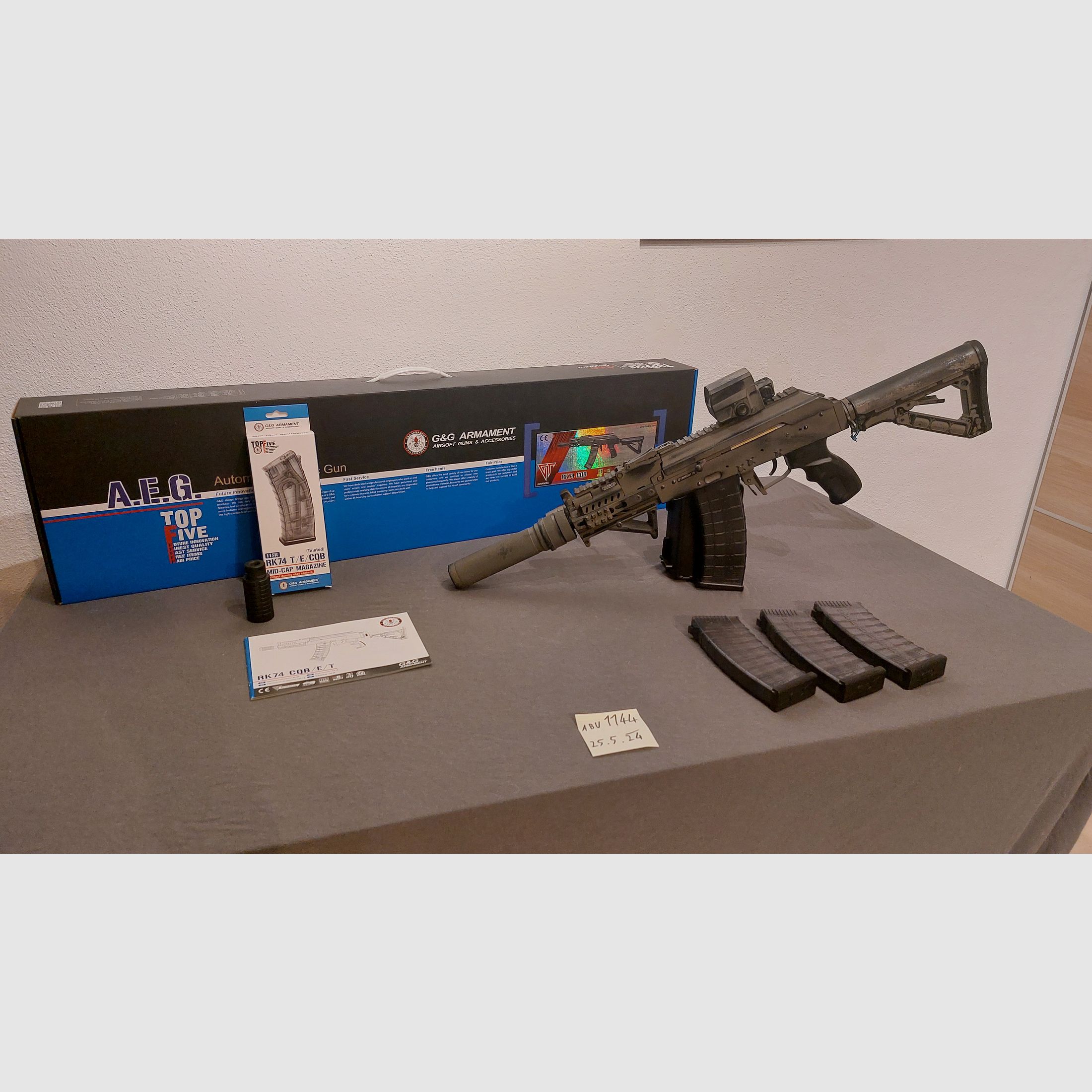 G&G Armament RK74 CQB AEG with E. T. U. including accessories