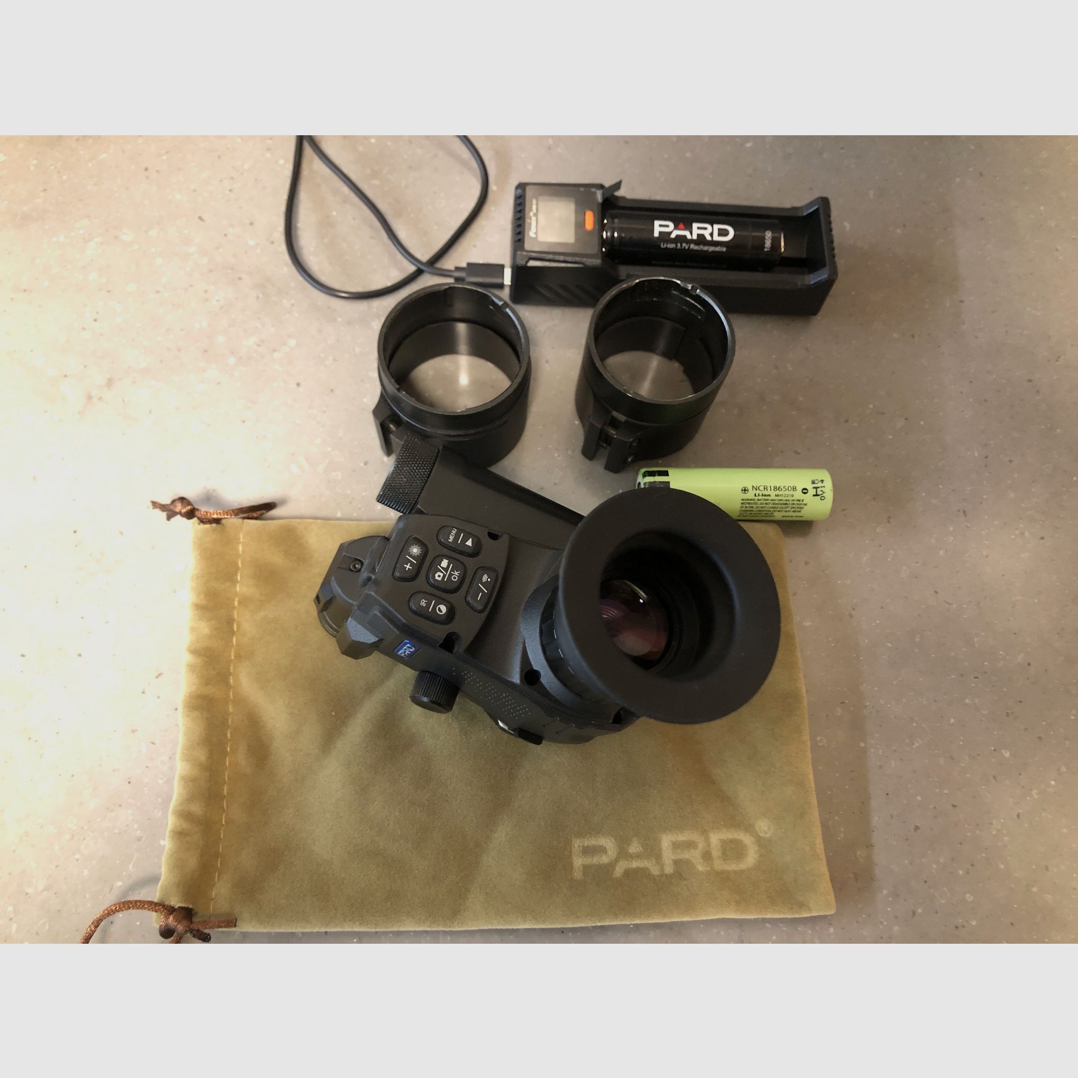 Pard urządzenie do nocnego widzenia NV007S 16mm w tym adaptery 45 i 48 mm + 2 akumulatory