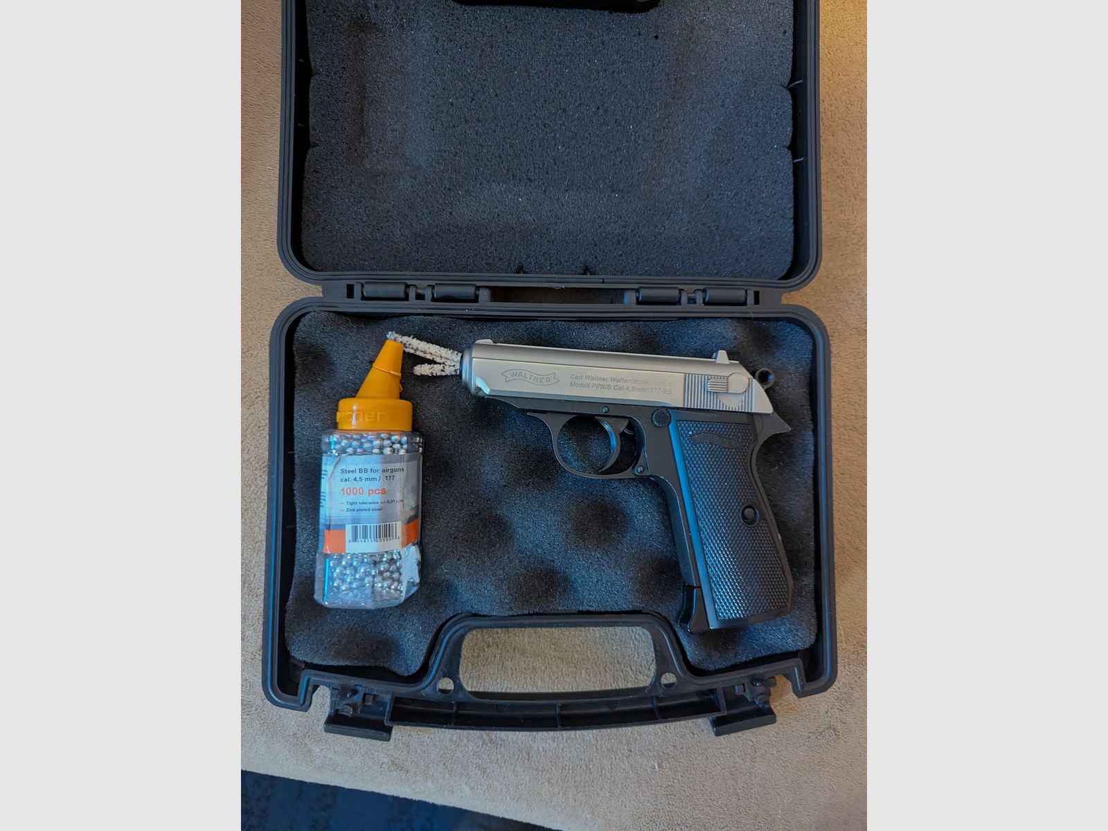 CO2 pistol Walther ppk/S 4.5mm with plowback with original box