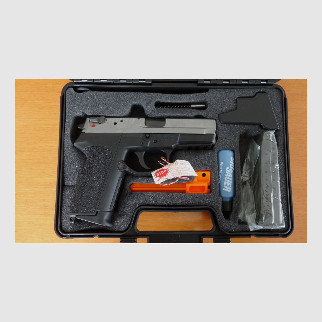 SIG SAUER Sig Sauer SP 2022 Two Tone Cal.9x19mm mit Sicherung