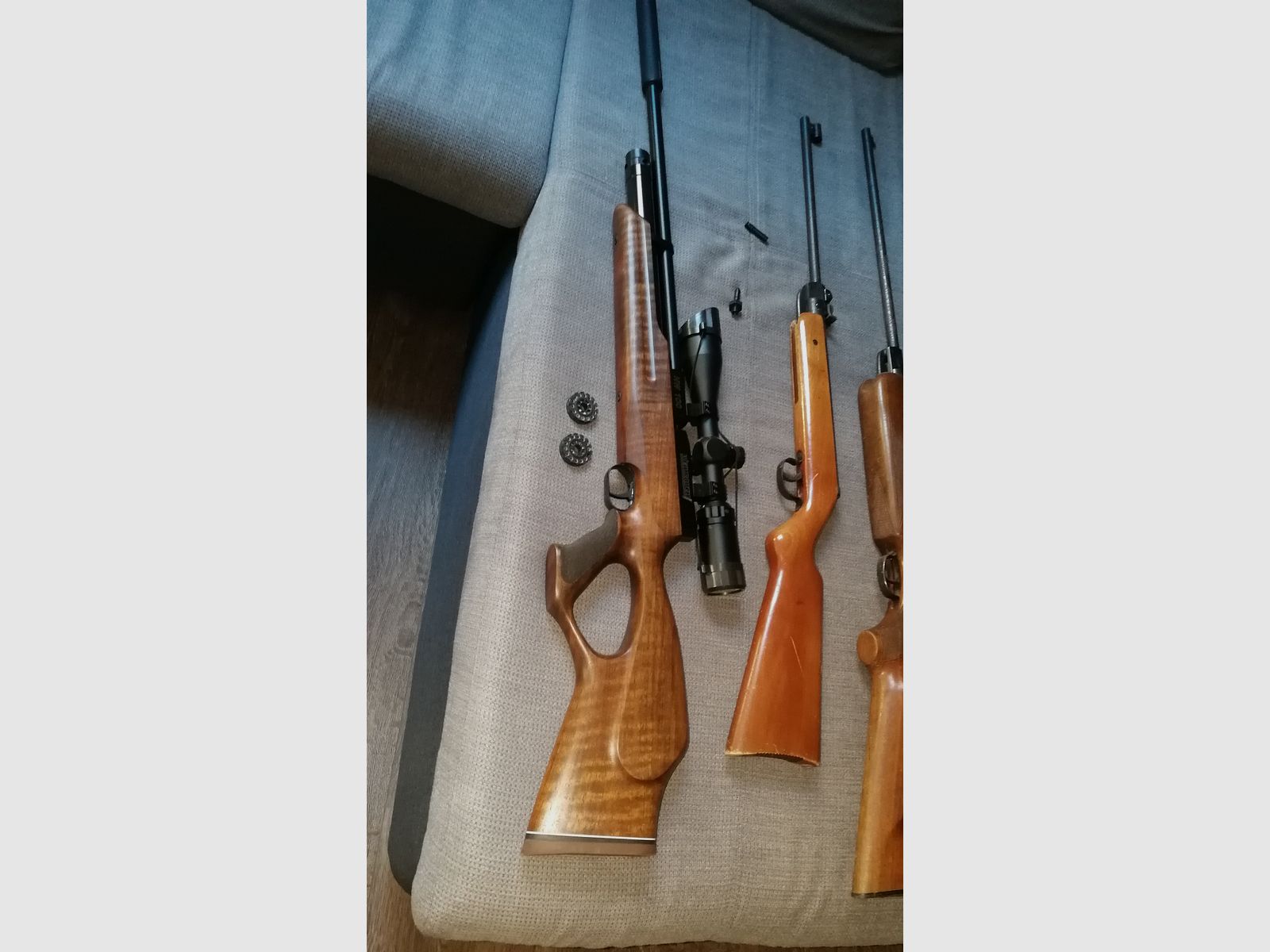 Incienso HW 100 T FSB con bomba de aire comprimido M 220 con mira telescópica, silenciador y accesorios (ver fotos) + 2 rifles de aire más antiguos como regalo