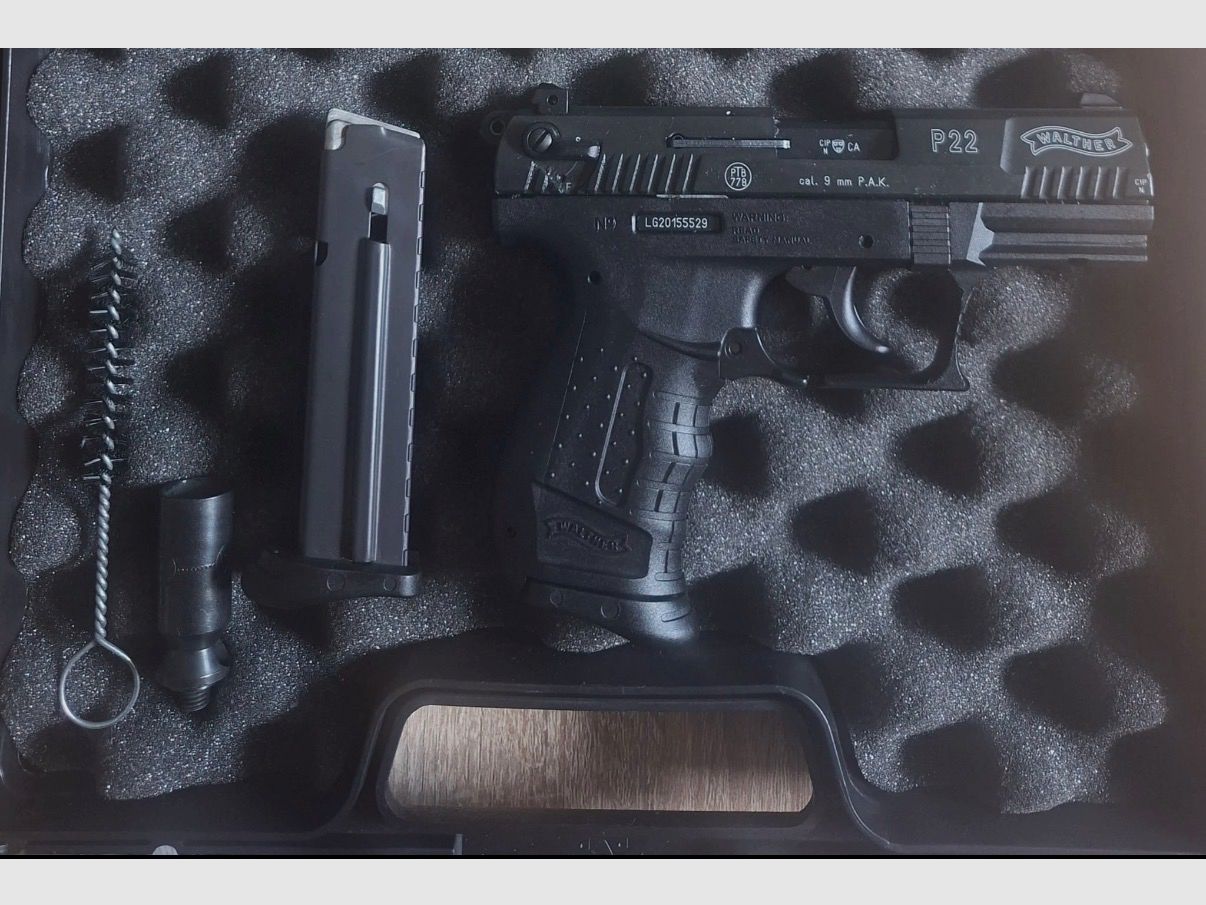 P22 Classic with spare magazine