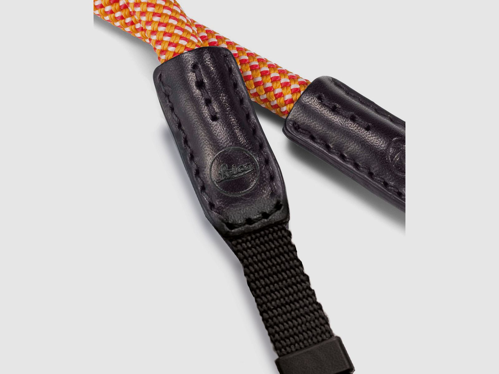 Leica Rope Strap glowing red Stoffschlaufe
