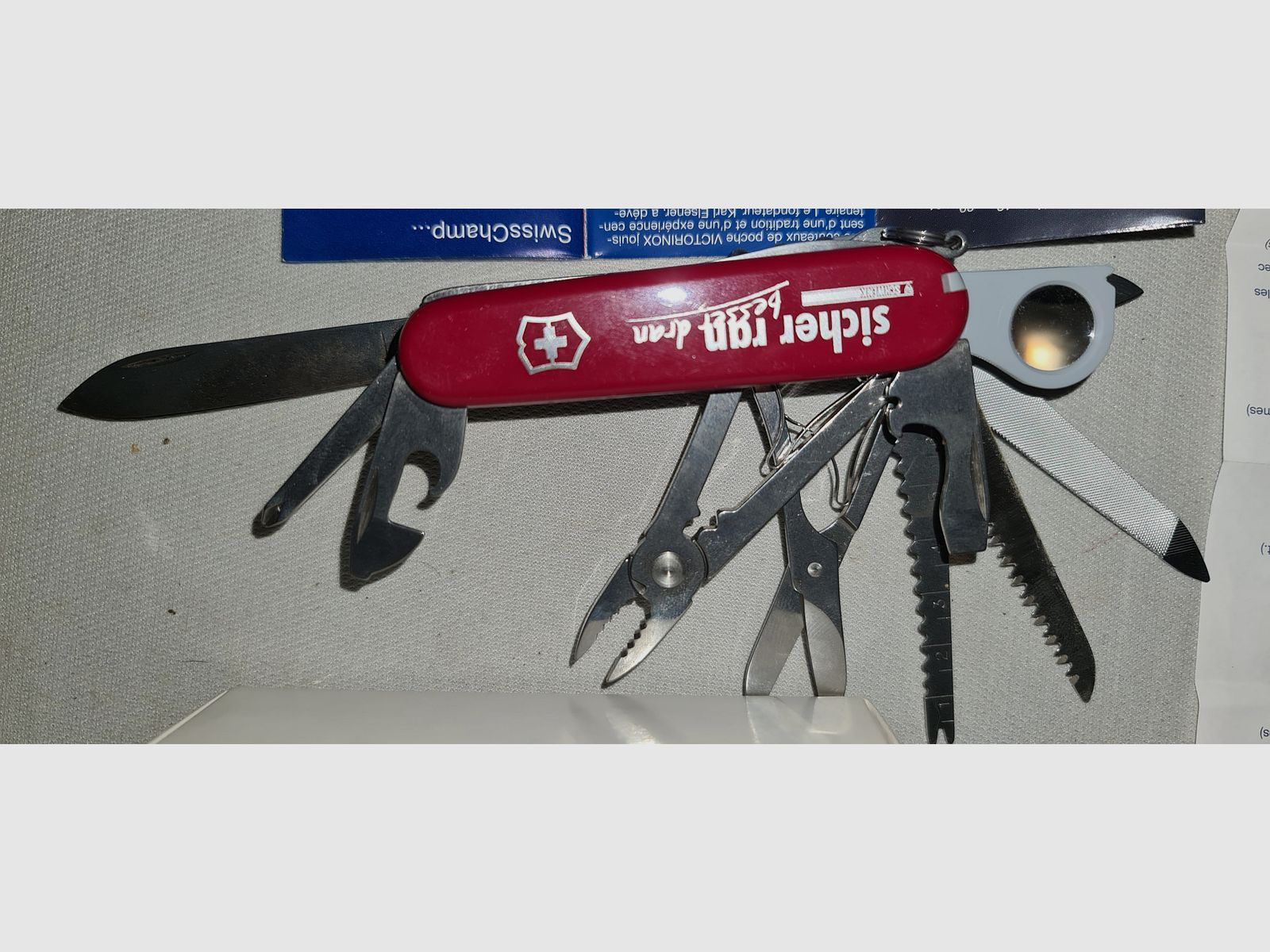 SWISS ARMY KNIFE VICTORINOX SWISS CHAMP ARMY KNIFE ARMY KNIFE LIKE NEW / ! READ DESCRIPTION !