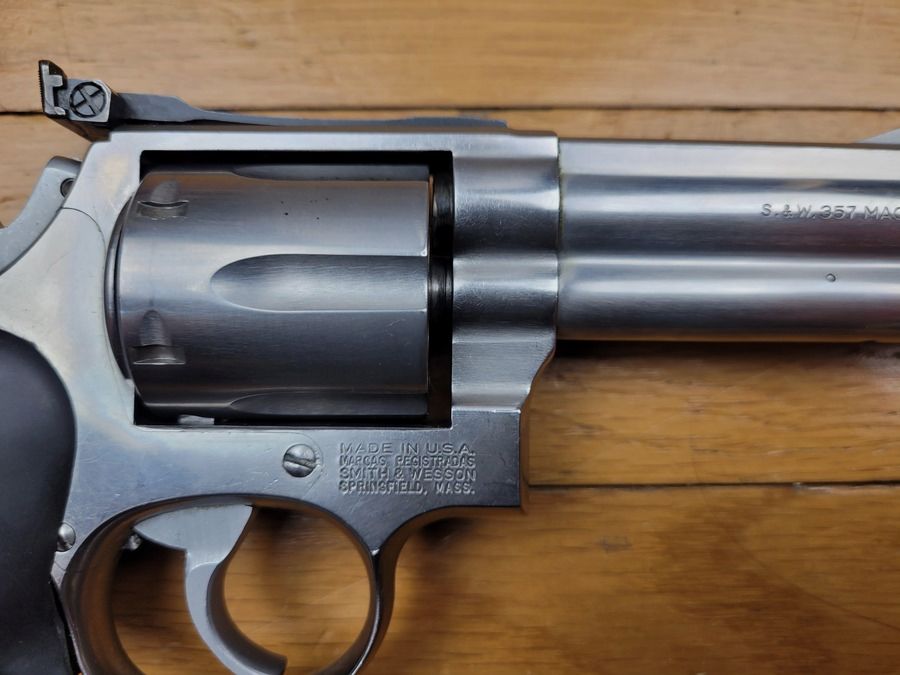 Schöner Smith & Wesson 686-3 – in .38SP & .357Mag – 4 Zoll – 6 Schuss – Edelstahl-Finish 80er Jahre – Monogrip HOGUE – TBE+, Bild 6 von 17