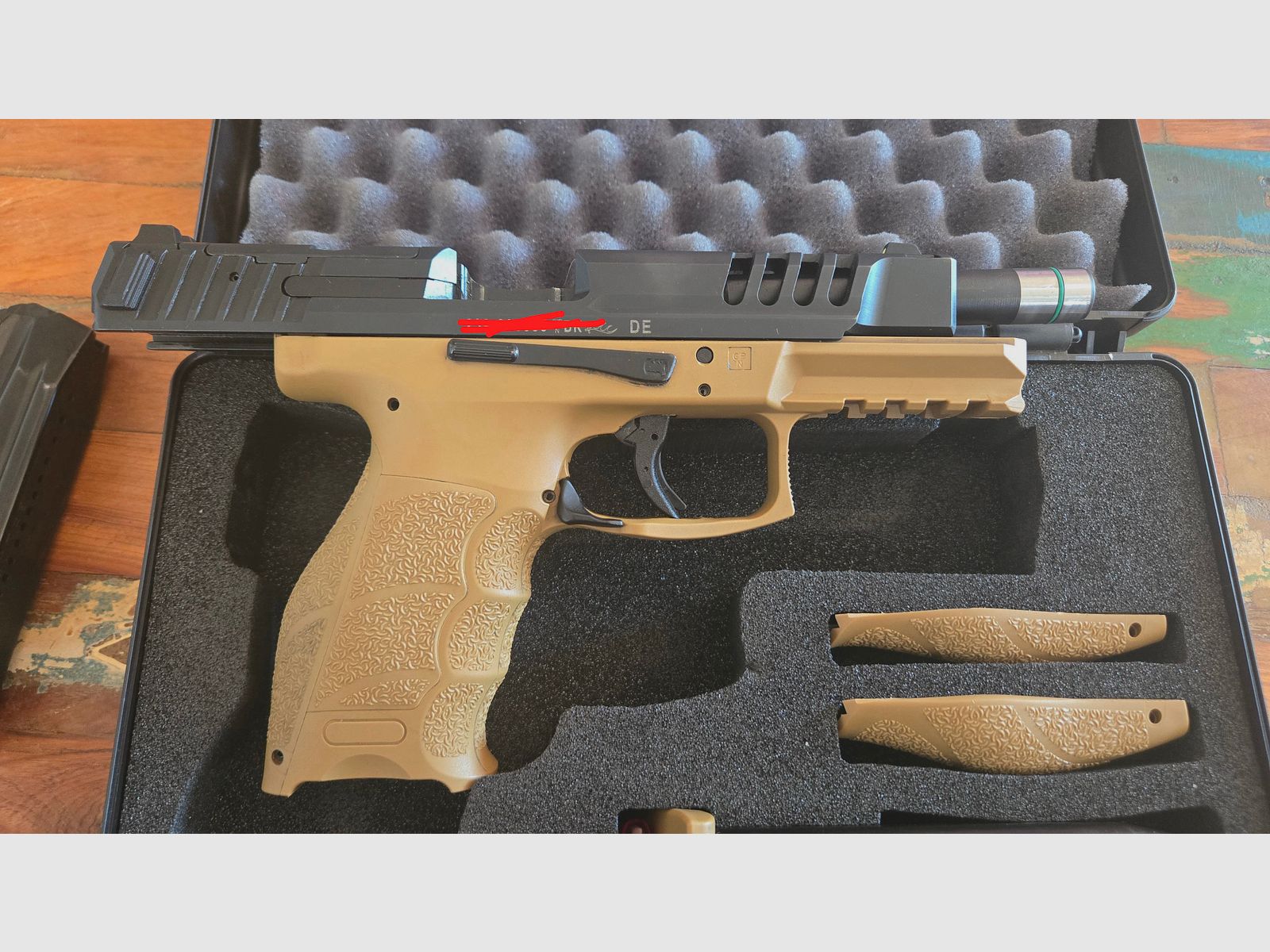 Heckler & Koch SFP9 L OR – Sondermodell in RAL 8000 (Sand)