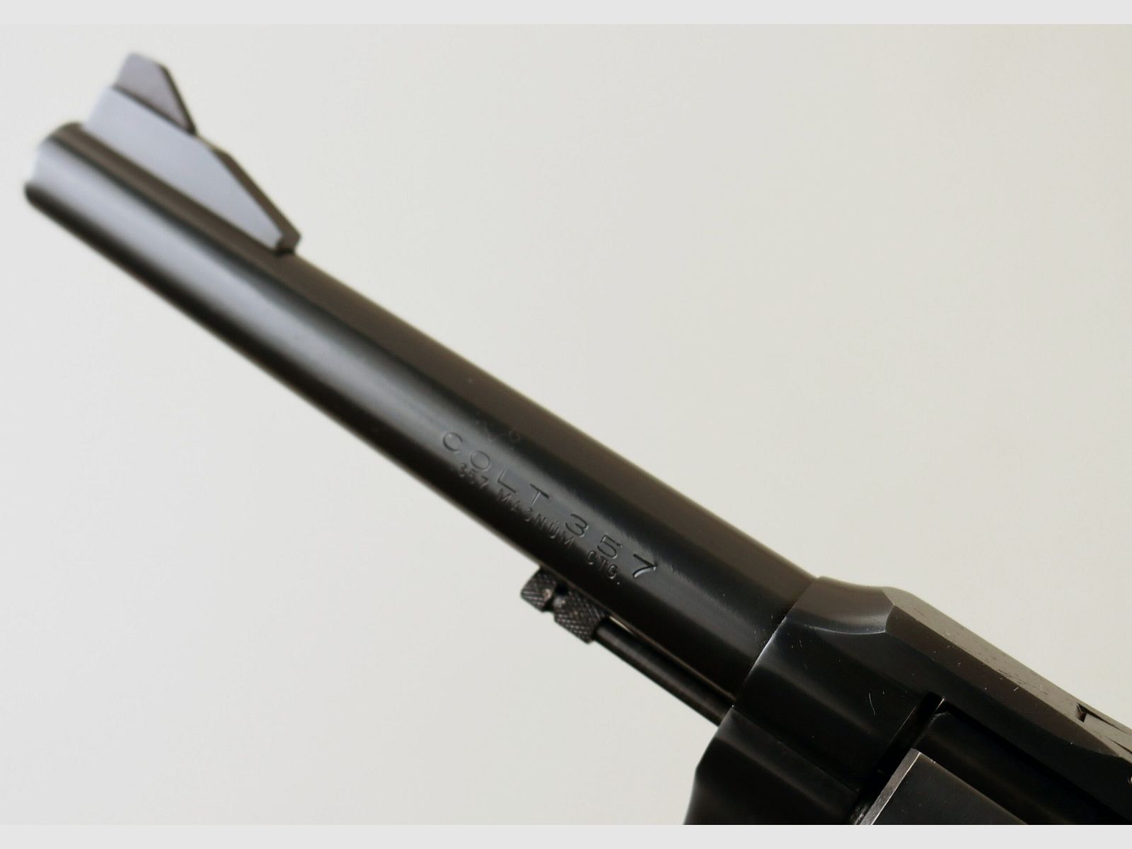 Colt revolver mod. Three Fifty Seven kal. 357 mag. matr. 24630, afbeelding 6 van 9