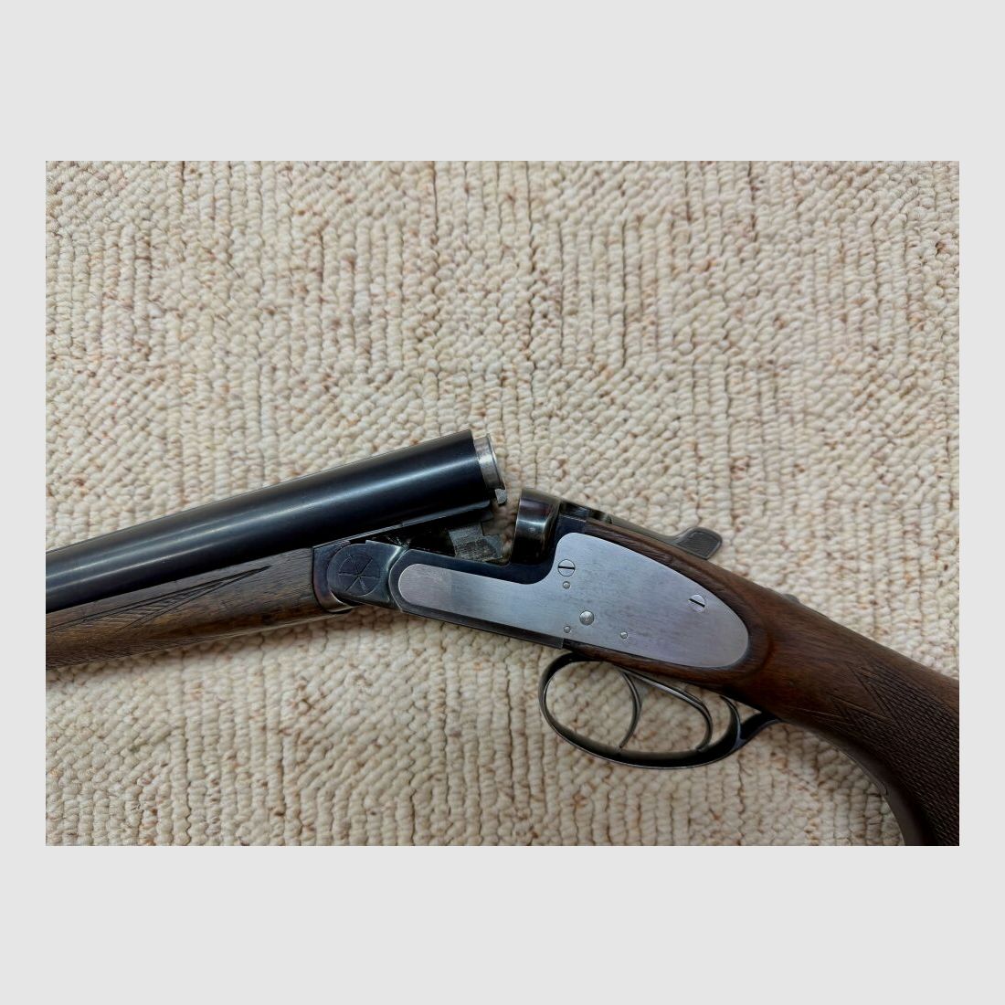 CZ, image 2 of 2