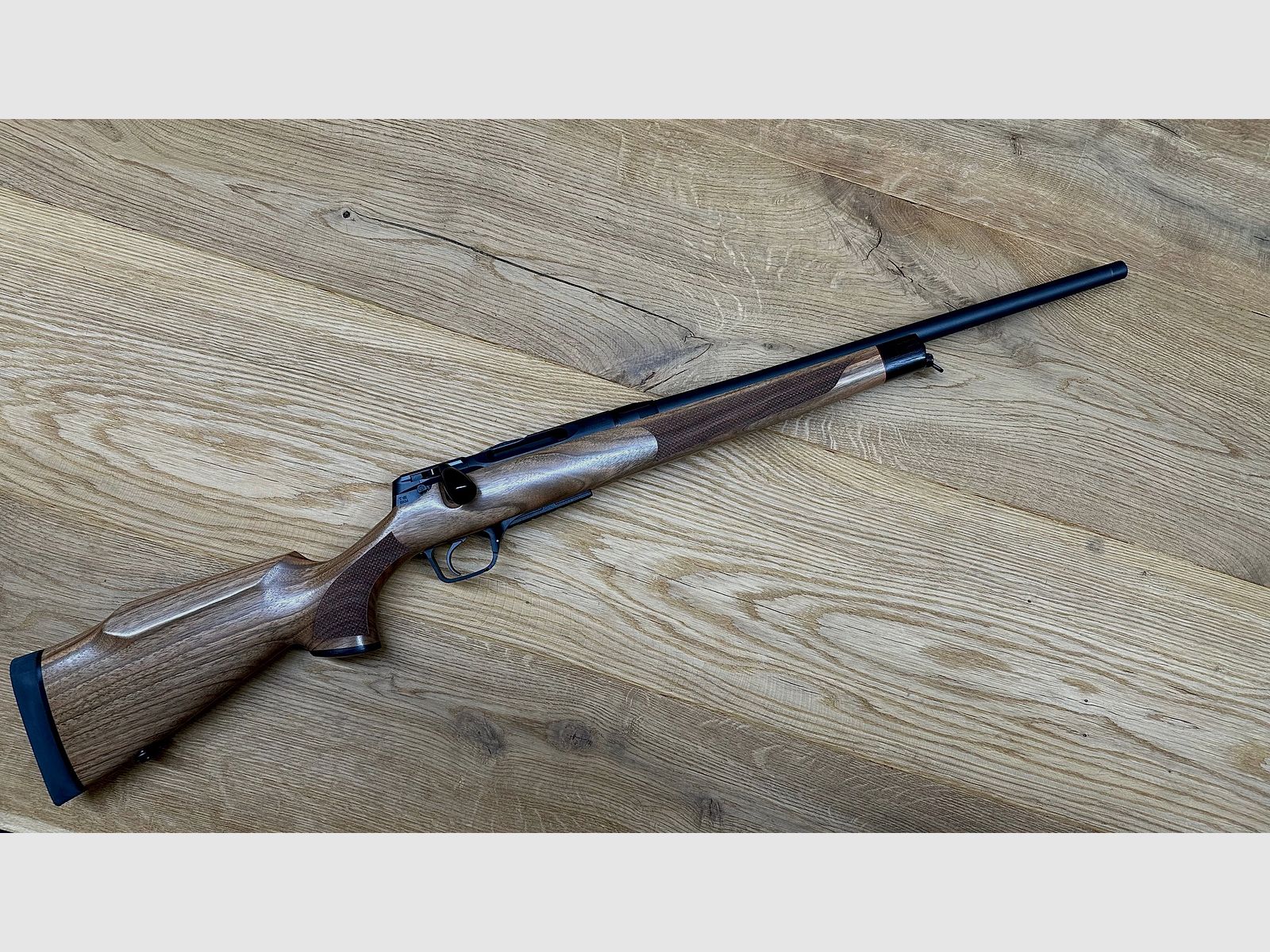 Strasser RS700 Legend / .308 Win. / LL 51 cm (gekürzt) / M14x1 / Walnussholz Schaft
